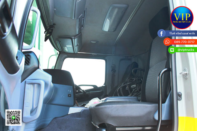 หัวเก๋ง Hino S700 set (ติดเครื่อง+เกียร์) หัวเก๋ง Hino S700 set (ติดเครื่อง+เกียร์)