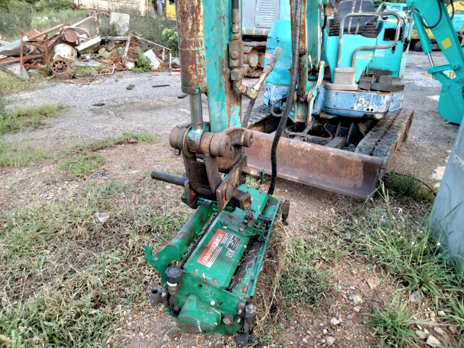 หัวตัดหญ้า ใสรถแบคโฮ ใส่ PC20, PC30 นำเข้าจากนอก