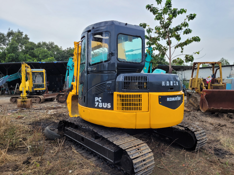 รถแบคโฮ KOMATSU PC78US รถนอกนำเข้า มีวีดีโอการทำงานให้ชม รถแบคโฮ KOMATSU PC78US รถนอกนำเข้า มีวีดีโอการทำงานให้ชม