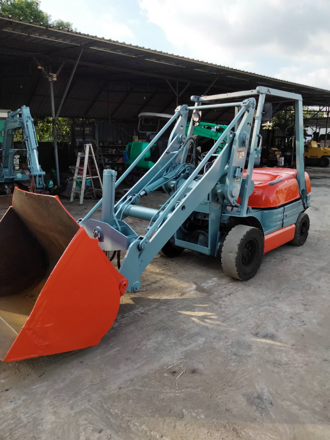รถตัก TOYOTA 4SD10 รถเก่านอกนำเข้า มี VDO การทำงานให้ชม รถตัก TOYOTA 4SD10 รถเก่านอกนำเข้า มี VDO การทำงานให้ชม