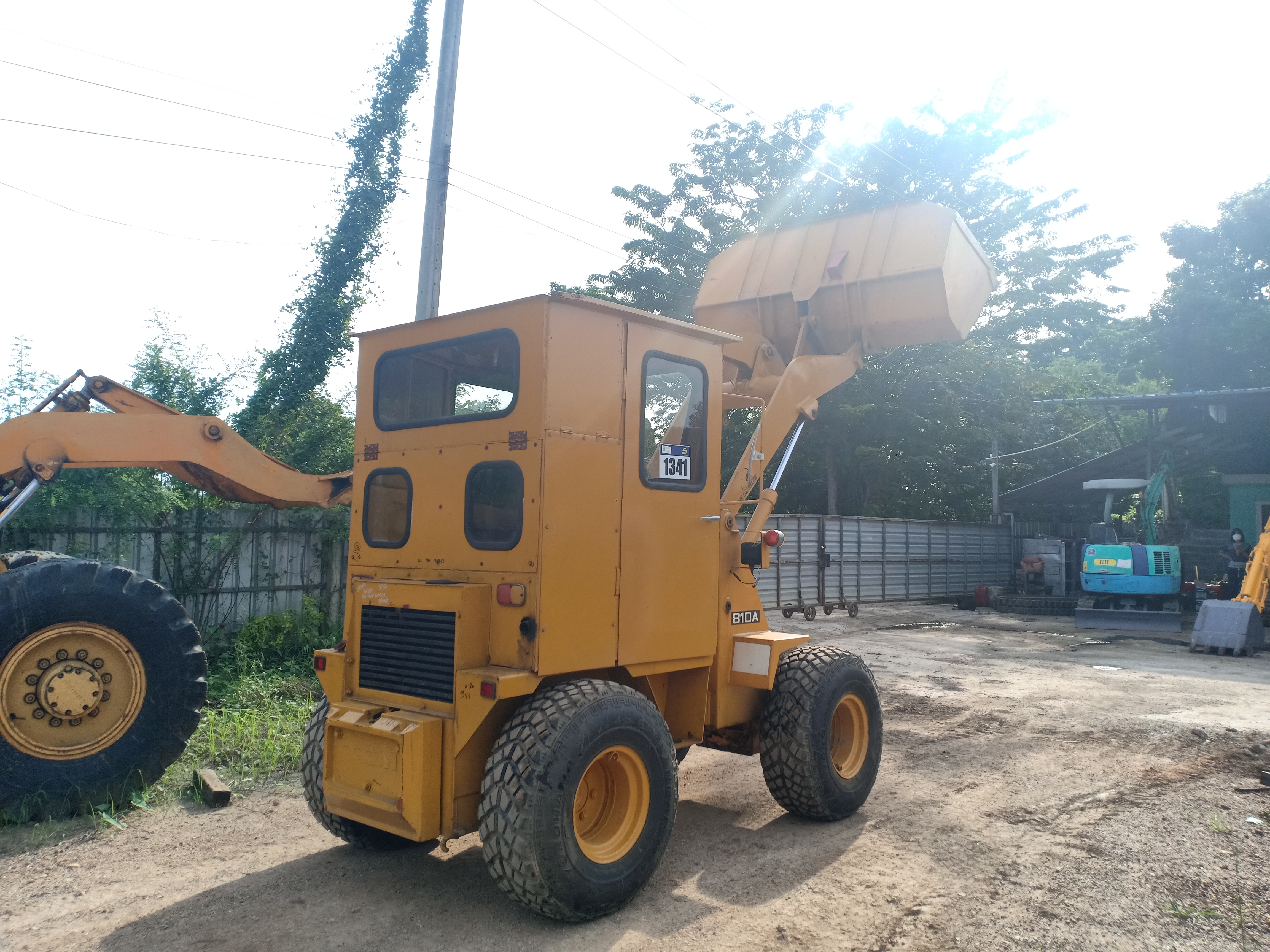 รถตักล้อยาง TCM 810A รถนอกนำเข้า 