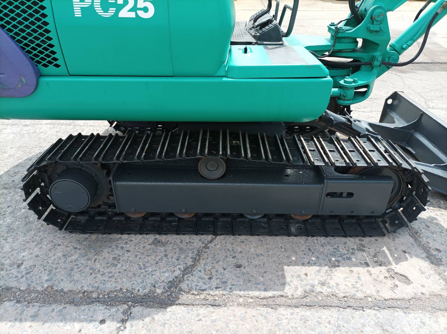 รถแบคโฮ KOMATSU PC25-7 รถนอกนำเข้า พร้อมใช้งาน
