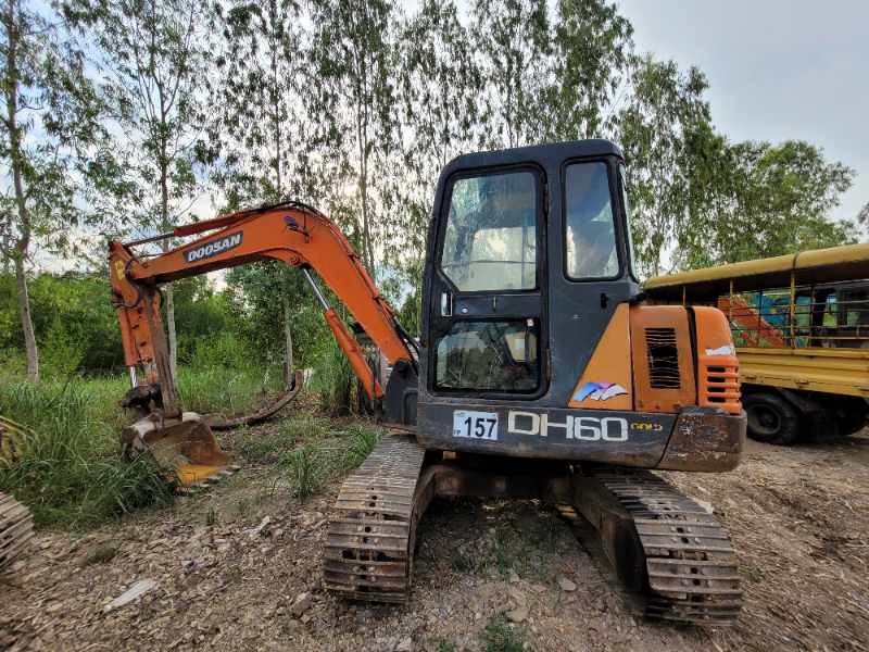 รถแบคโฮ DOOSAN DH55 รถเก่านอกนำเข้า มีเอกสารใบอินวอยซ์ รถแบคโฮ DOOSAN DH55 รถเก่านอกนำเข้า มีเอกสารใบอินวอยซ์