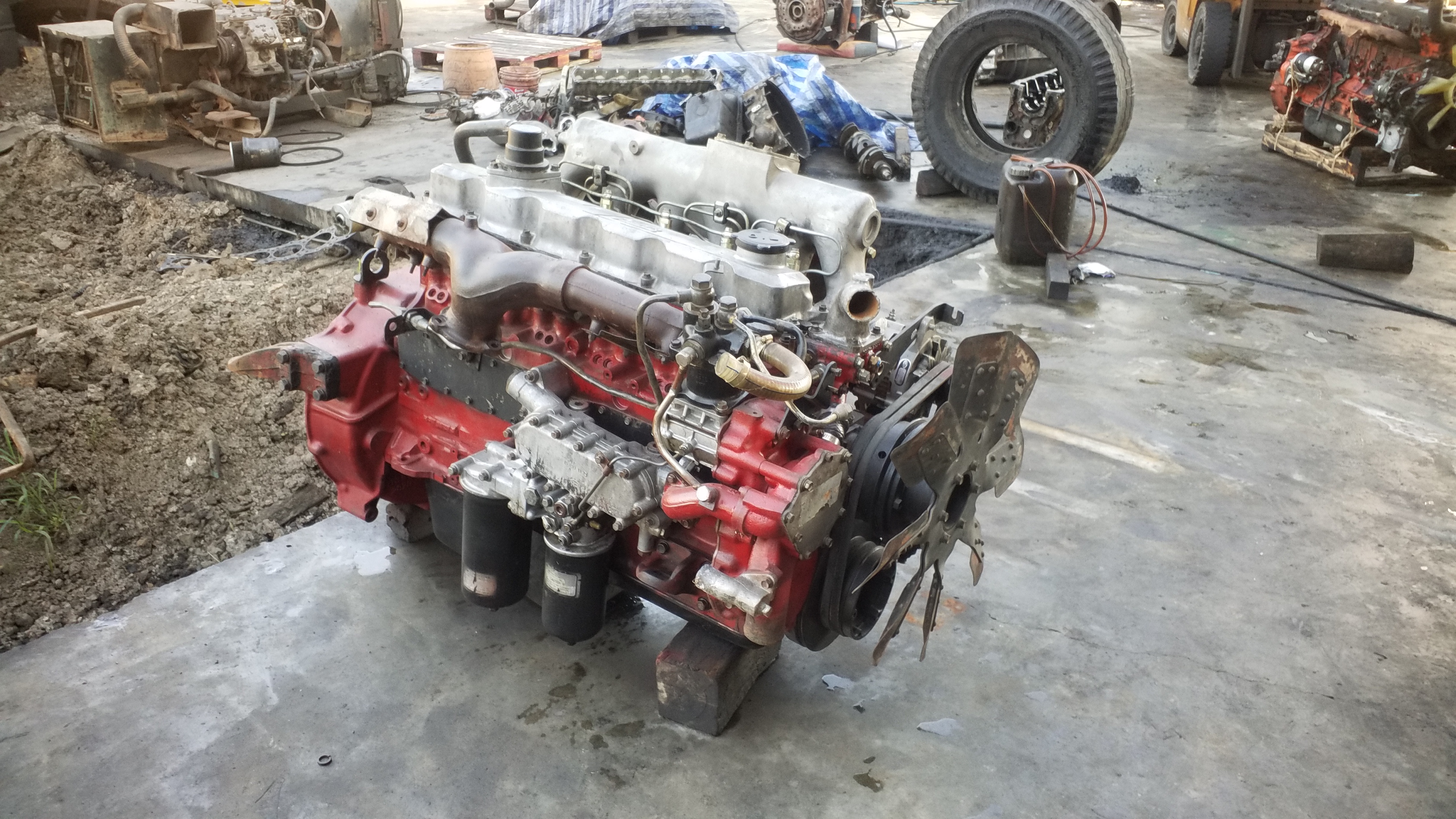 เครื่อง hino em100 220 แรง เครื่อง hino em100 220 แรง