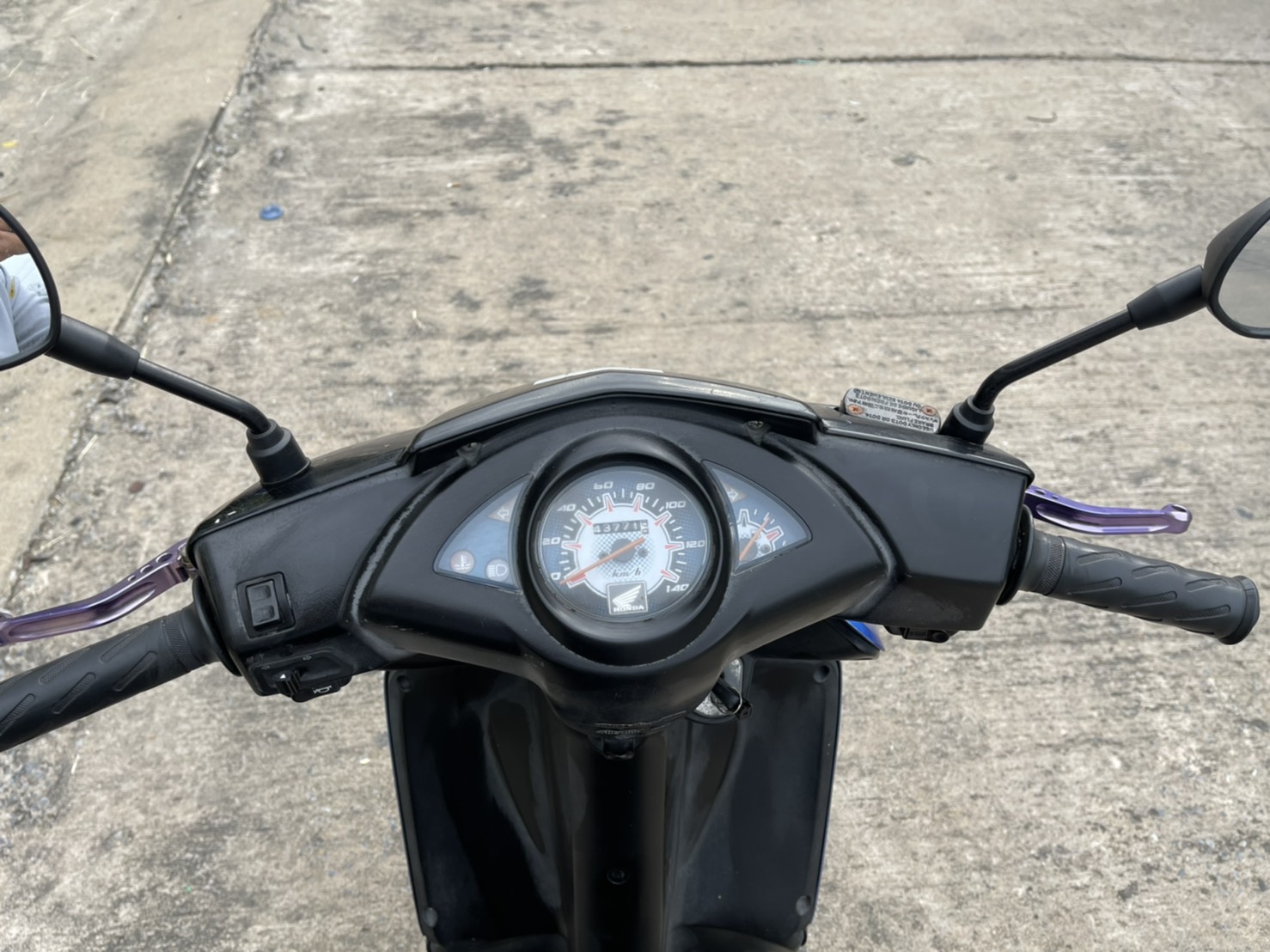 ขาย Honda click ขาย Honda click