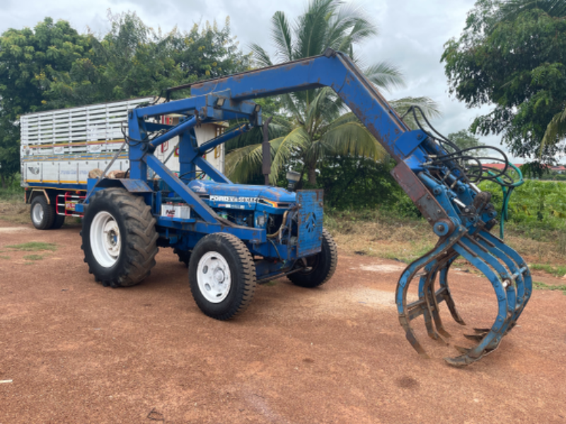 รถคีบฟอร์ด6610แท้ พร้อมใช้งาน290000บาท อยู่กำแพงเพชร 080-664-66-32