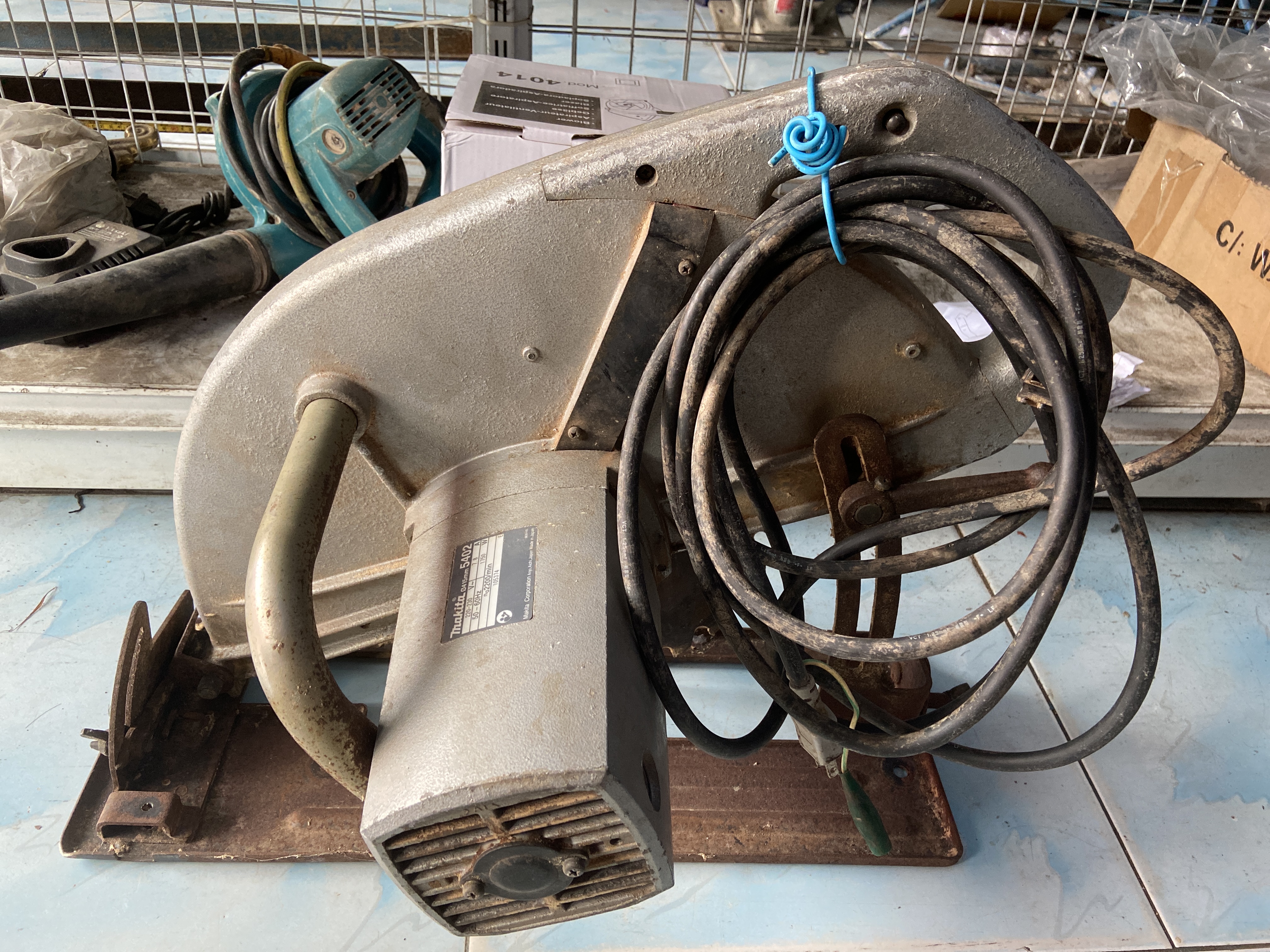 ขายเลื่อยวงเดือน 16นิ้ว makita ของเเท้เดิมๆ ครับ