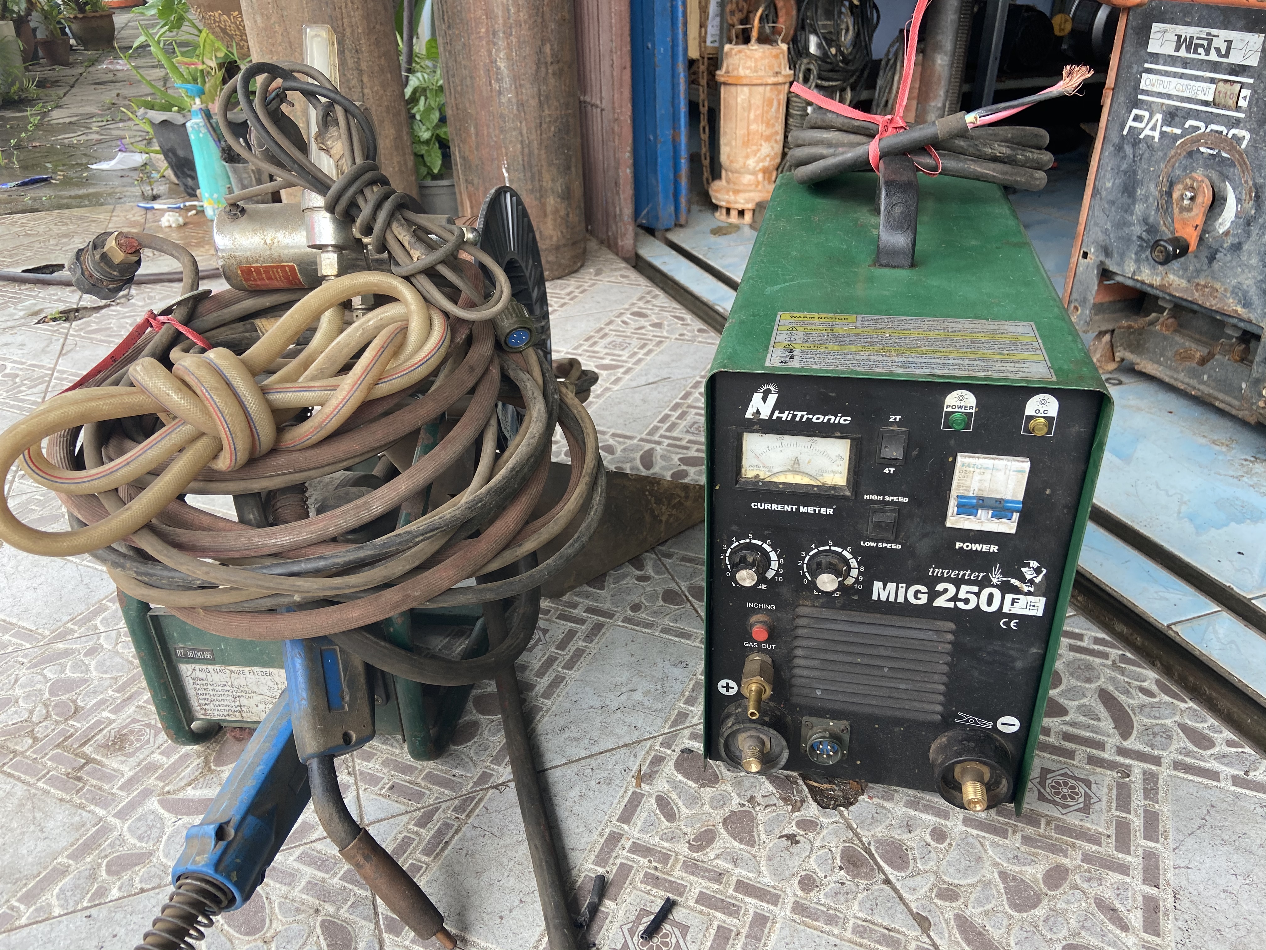 ขายตู้เชื่อม CO2 HITRONIC มือสองสวยๆครับ