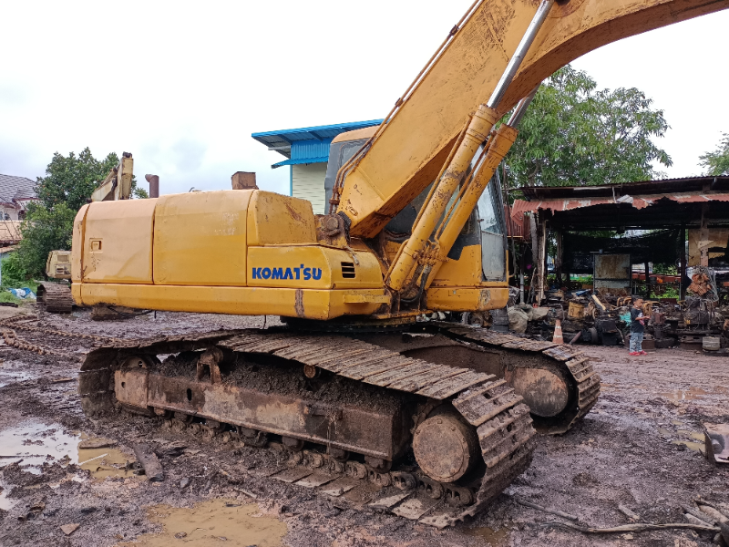 ขาย แบคโฮ komatsu 200-7ไฟฟ้าเต็ม เล่ม