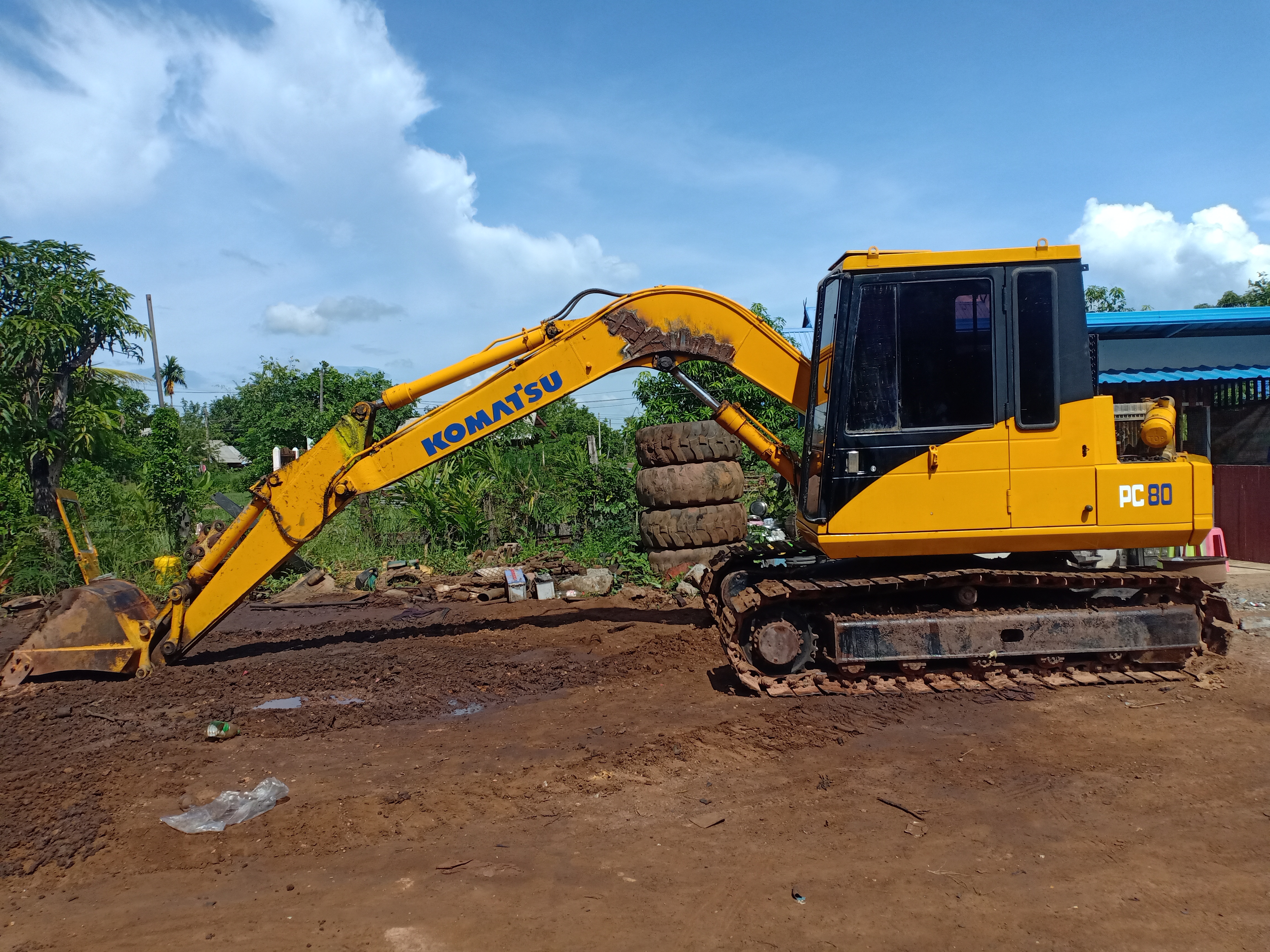 ขายKOMATSU80-5 แอร์หนาว พร้อมใช้