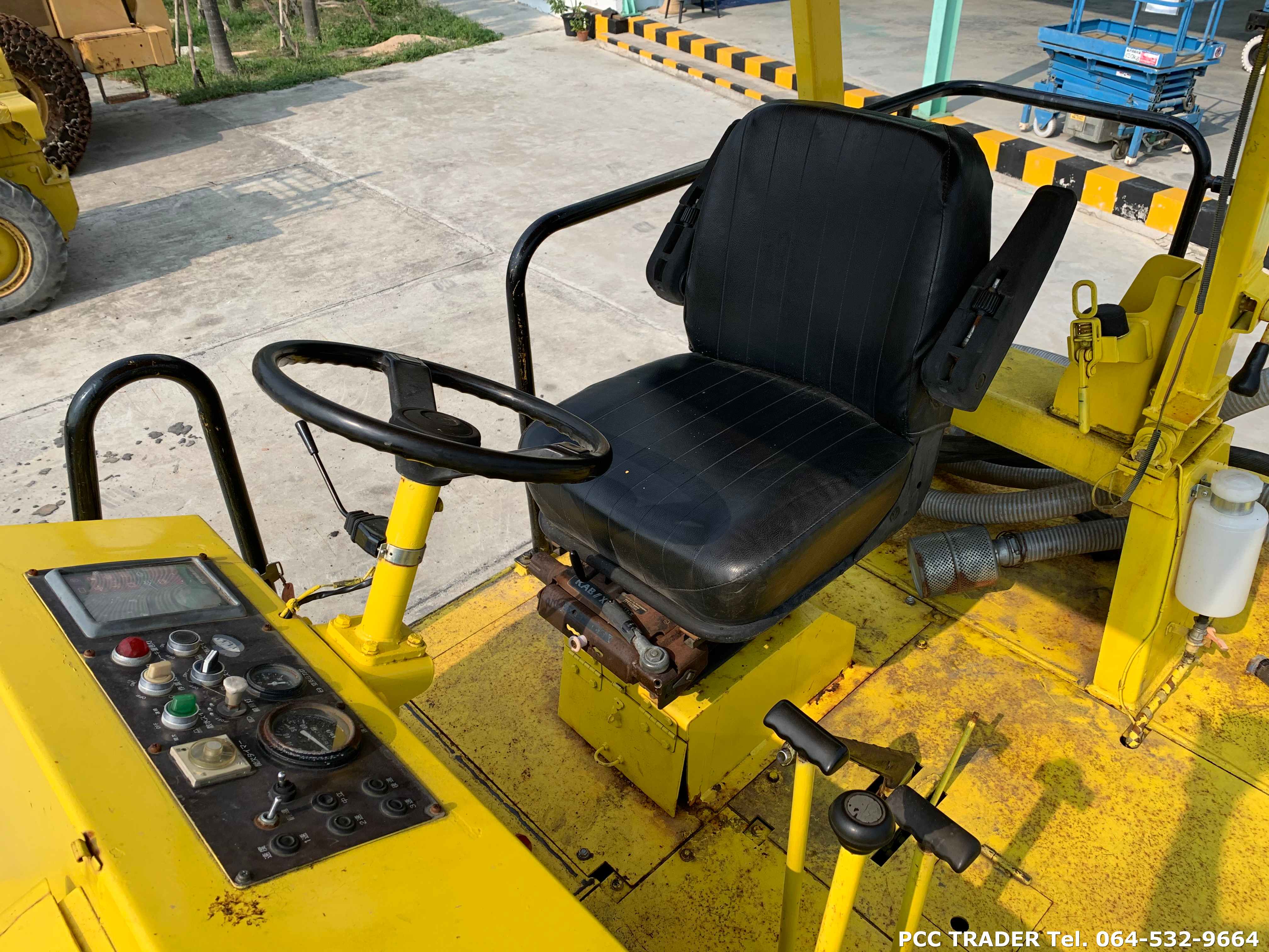 รถบด DYNAPAC รุ่น CP202W สภาพสวยมาก ยางสวยทุกเส้น ระบบน้ำสมบูรณ์