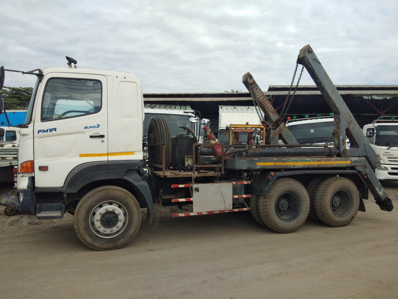 HINO FM1A344 ปี60 ฮุคลิฟฟ์สิบล้อ สองเพลารถสวย ไมล์วิ่งน้อย