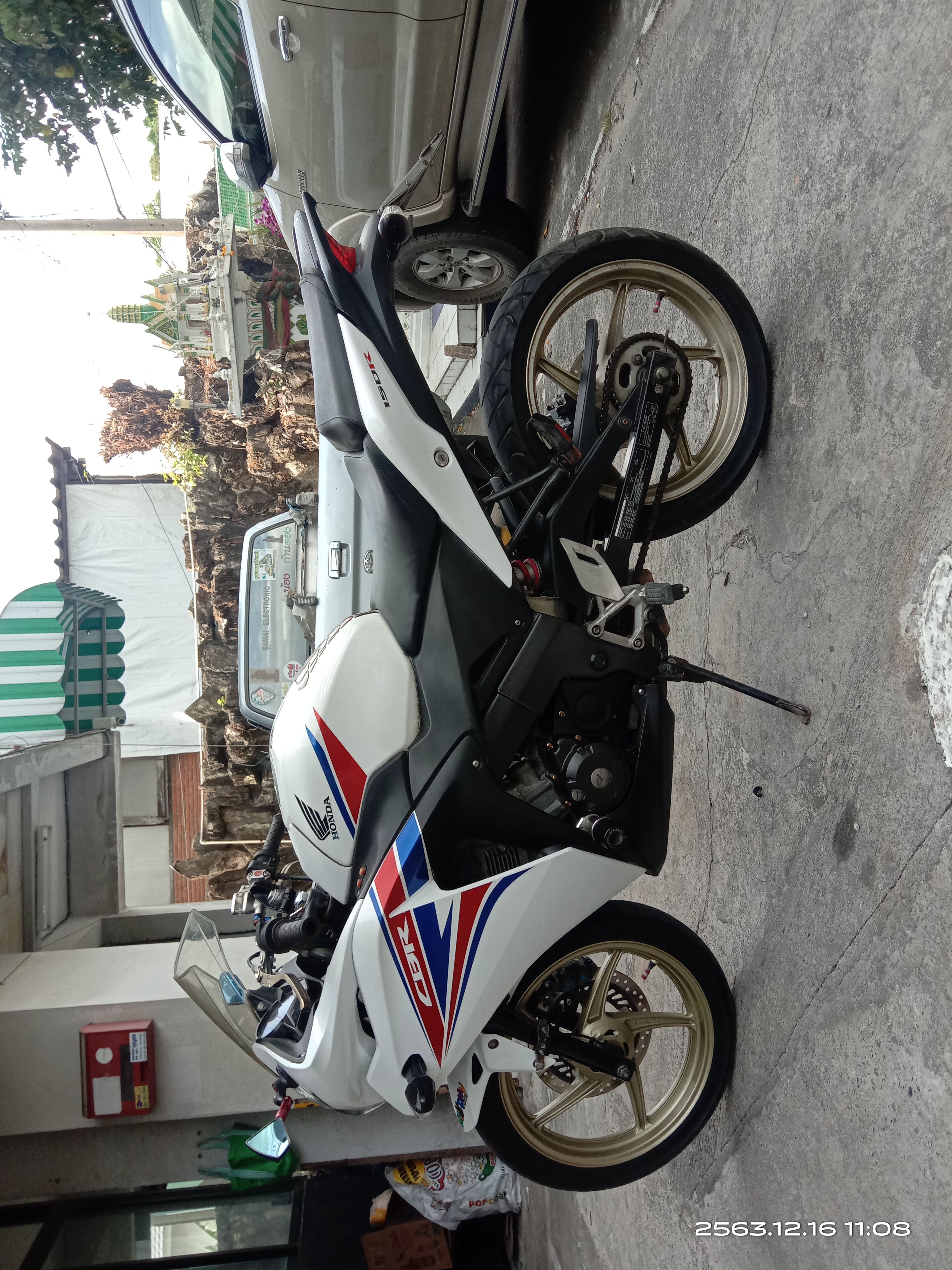 ขายcbr150 27500บาท