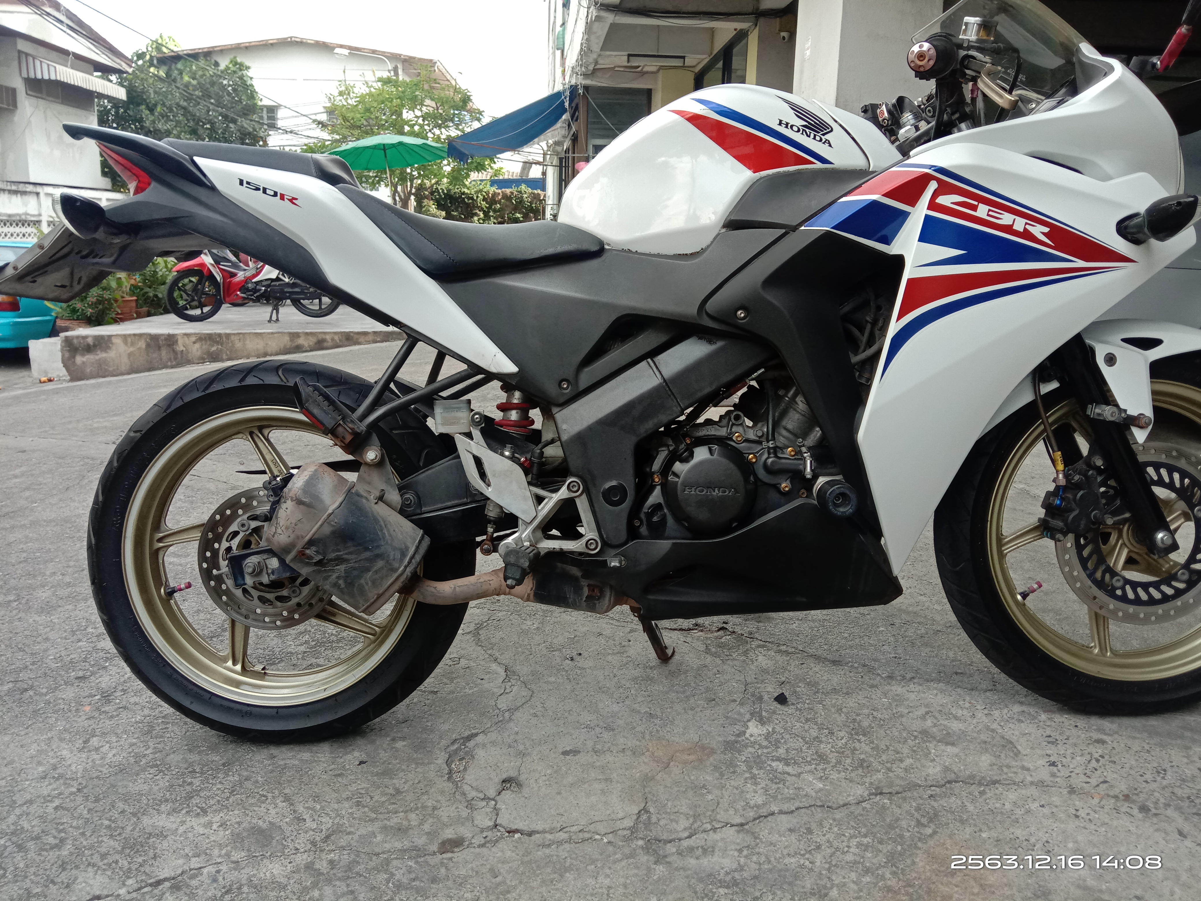 ขายcbr150 27500บาท