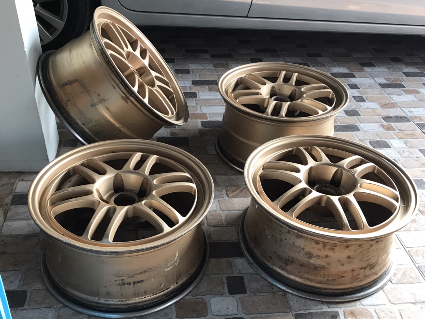 ล้อแม็กขอบ17นิ้ว5รู114 แท้ สวยๆ ชุดนี้ลดราคาเหลือ 8900 บาท ล้อแม็กขอบ17นิ้ว5รู114 แท้ สวยๆ ชุดนี้ลดราคาเหลือ 8900 บาท