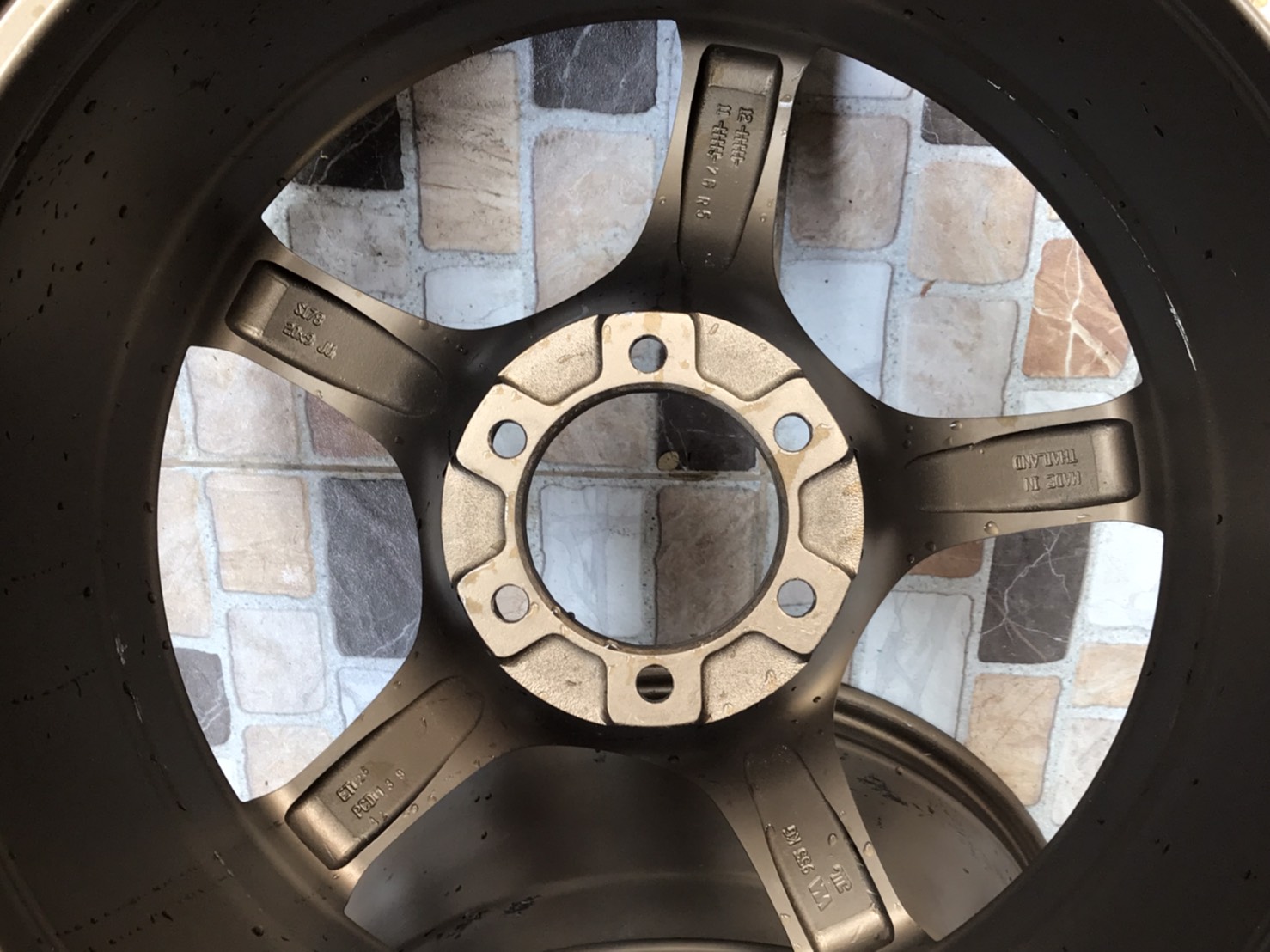 ล้อแม็กขอบ20นิ้ว6รูสวยๆ ชุดนี้ลดราคาเหลือ 7700 บาท ล้อแม็กขอบ20นิ้ว6รูสวยๆ ชุดนี้ลดราคาเหลือ 7700 บาท