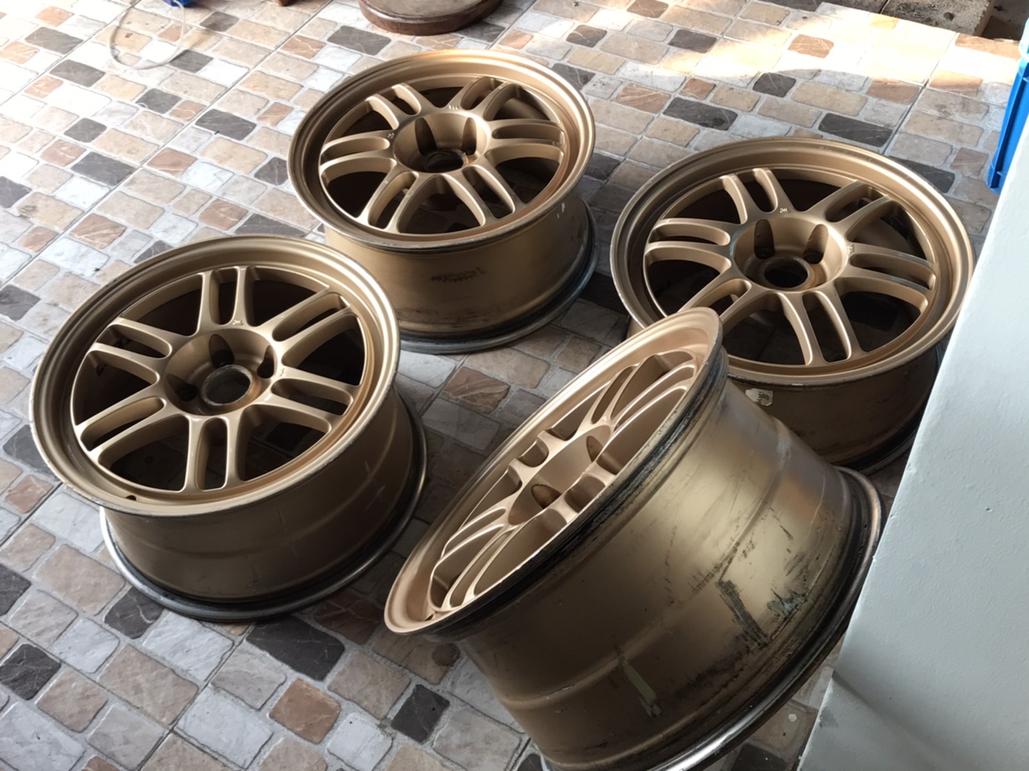 ล้อแม็กขอบ17นิ้ว5รู114 แท้ สวยๆ ชุดนี้ลดราคาเหลือ 8900 บาท ล้อแม็กขอบ17นิ้ว5รู114 แท้ สวยๆ ชุดนี้ลดราคาเหลือ 8900 บาท