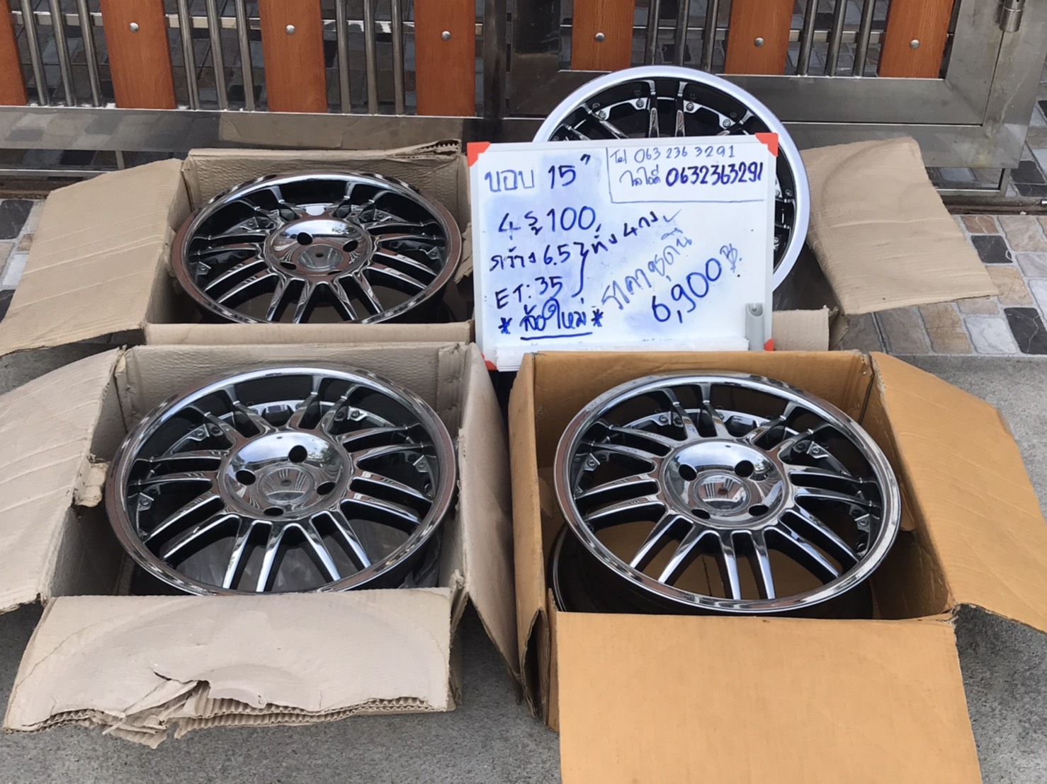 ล้อแม็ก ล้อใหม่ขอบ15นิ้ว4รู100 สวยๆ ชุดนี้ลดราคาเหลือ 3900 บาท ล้อแม็ก ล้อใหม่ขอบ15นิ้ว4รู100 สวยๆ ชุดนี้ลดราคาเหลือ 3900 บาท
