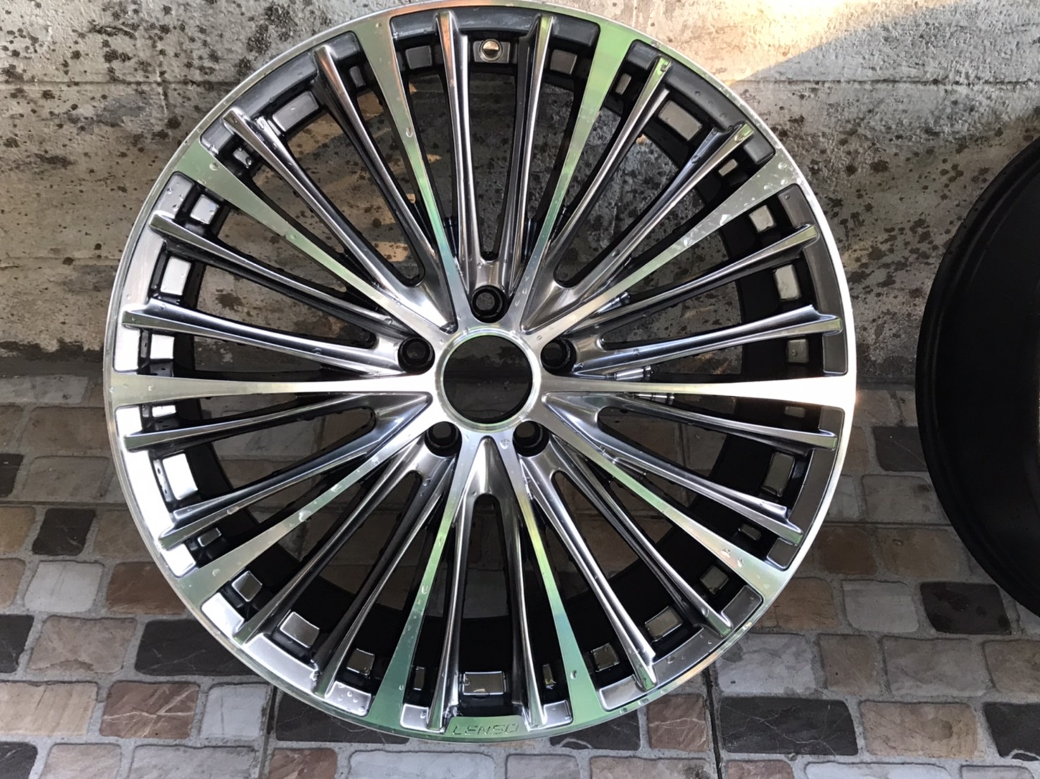 ล้อแม็กขอบ20นิ้ว5รู114 ชุดนี้ลดราคาเหลือ 7900บาท ล้อแม็กขอบ20นิ้ว5รู114 ชุดนี้ลดราคาเหลือ 7900บาท