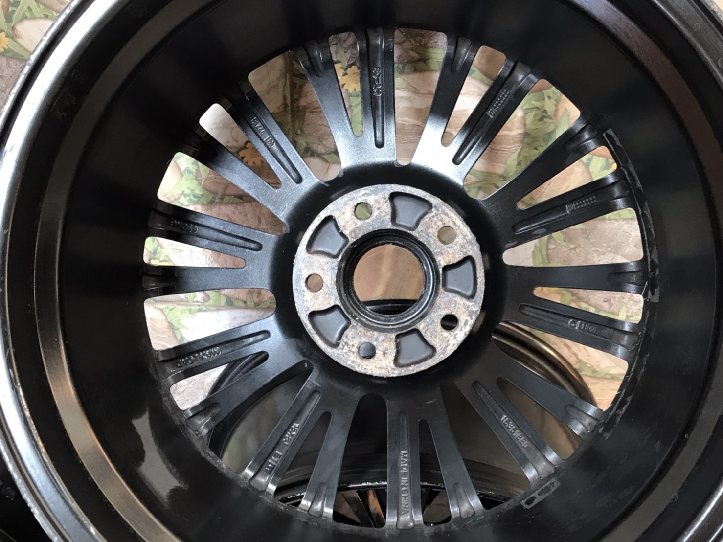 ล้อแม็กขอบ18นิ้ว5รู114 สวยๆ ชุดนี้ลดราคาเหลือ 6700 บาท