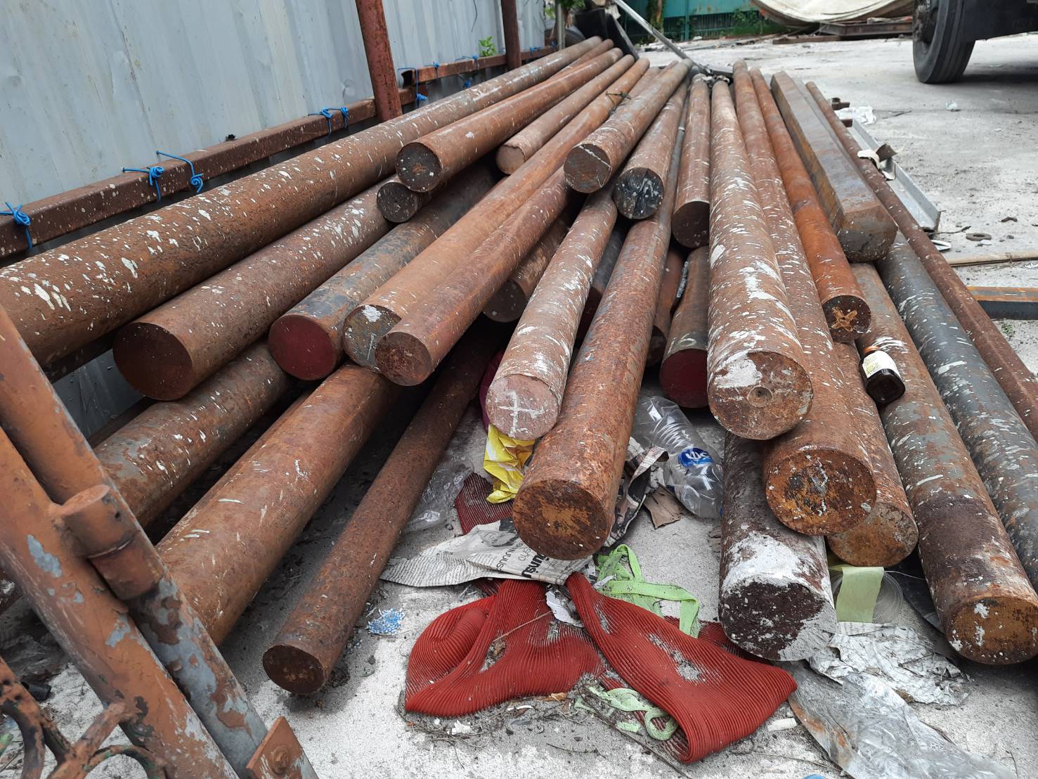 ขายเหล็กเพลา หลายขนาด กิโลละ 20 บาท