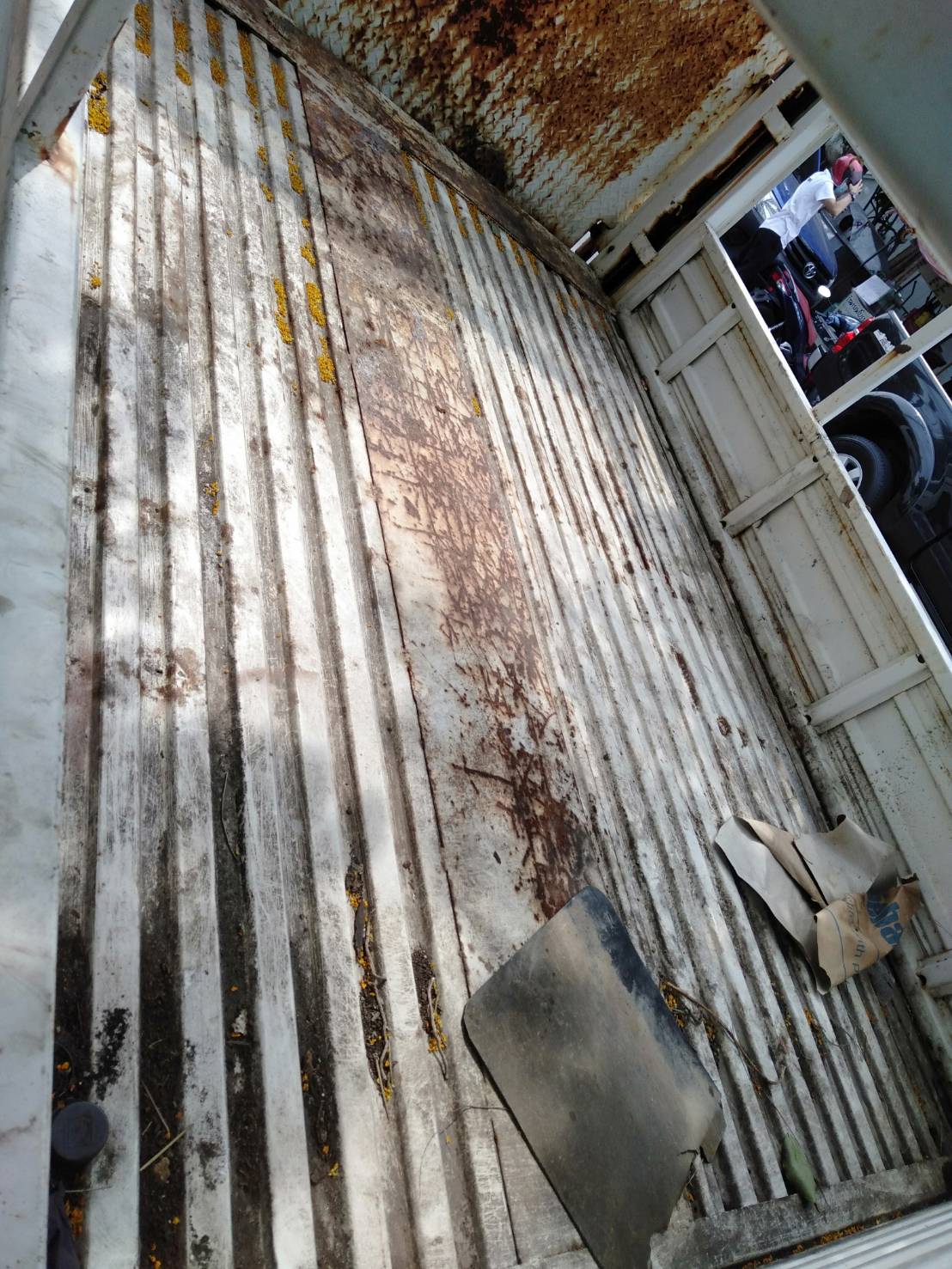 ขายกระบะลอยพร้อมลิฟท์ท้าย ไฟ12V ขายกระบะลอยพร้อมลิฟท์ท้าย ไฟ12V