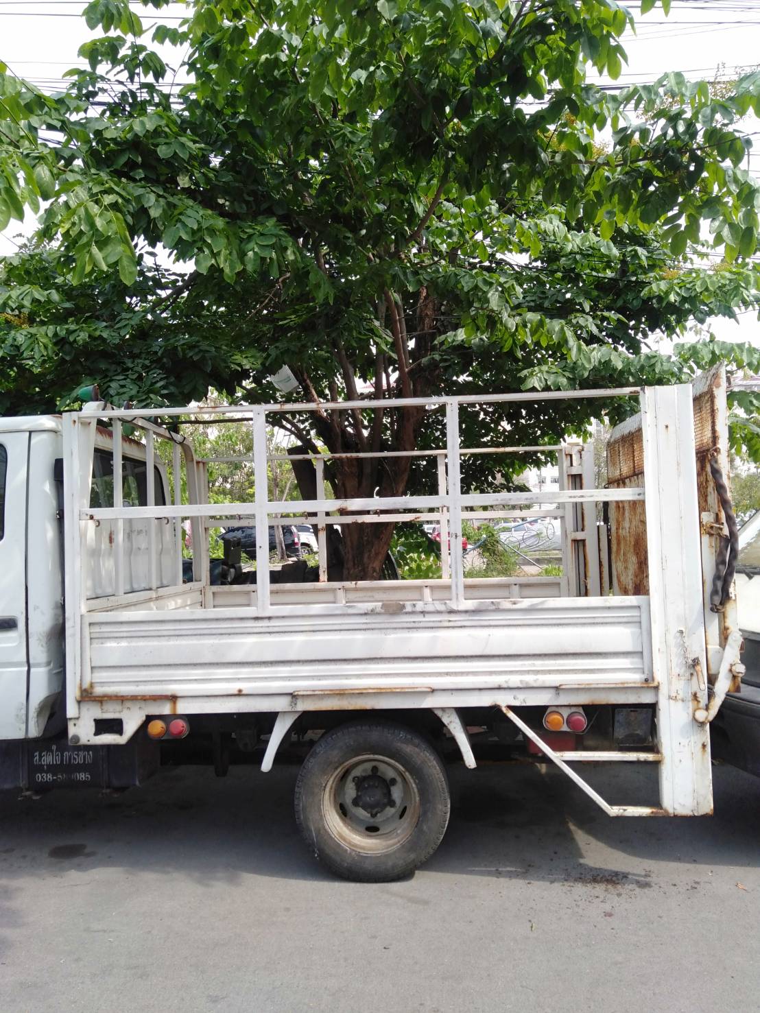 ขายกระบะลอยพร้อมลิฟท์ท้าย ไฟ12V