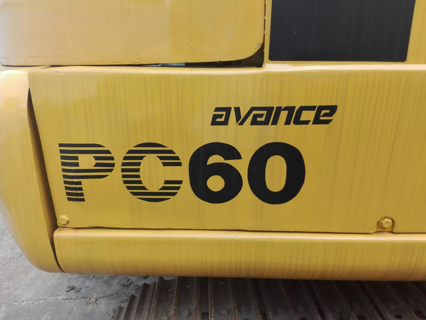 KOMATSU PC60-7 เก่าญี่ปุ่นมี2คันราคา690,000กับ550,000 เอกสารใบแจ้งจำหน่ายสภาพสวย โทร083-181-4922สุ