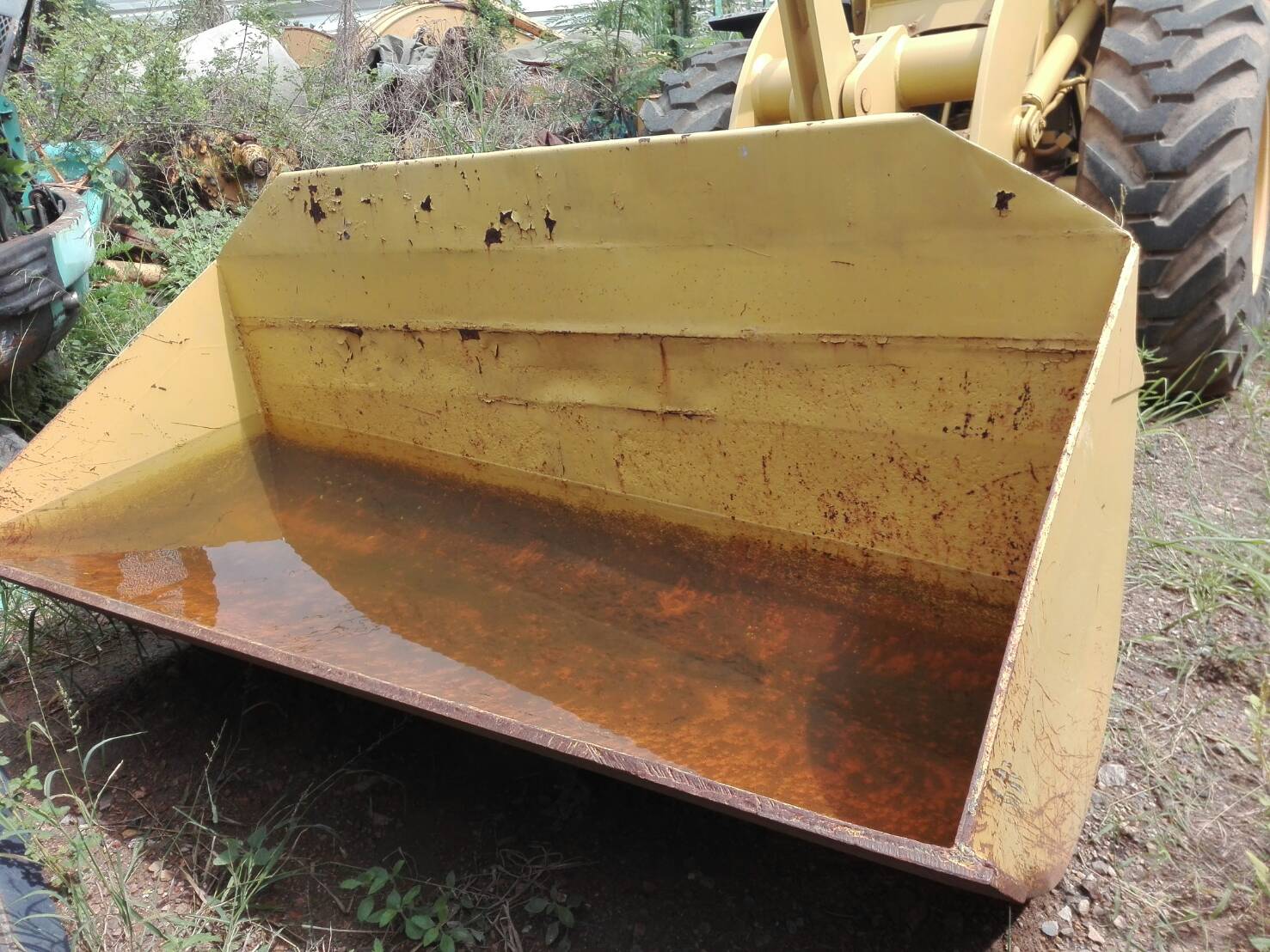 รถตักล้อยางKOMATSU WA100-3 เอกสารใบซื้อขายโทร083-181-4922 สุ