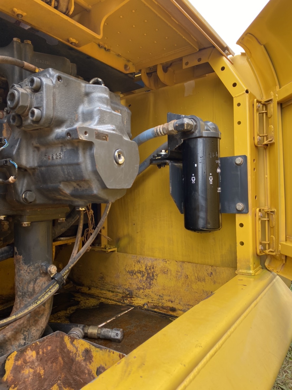 23/10/63.KOMATSU PC300-8 รถสวยพร้อมใช้เอกสารอินวอย