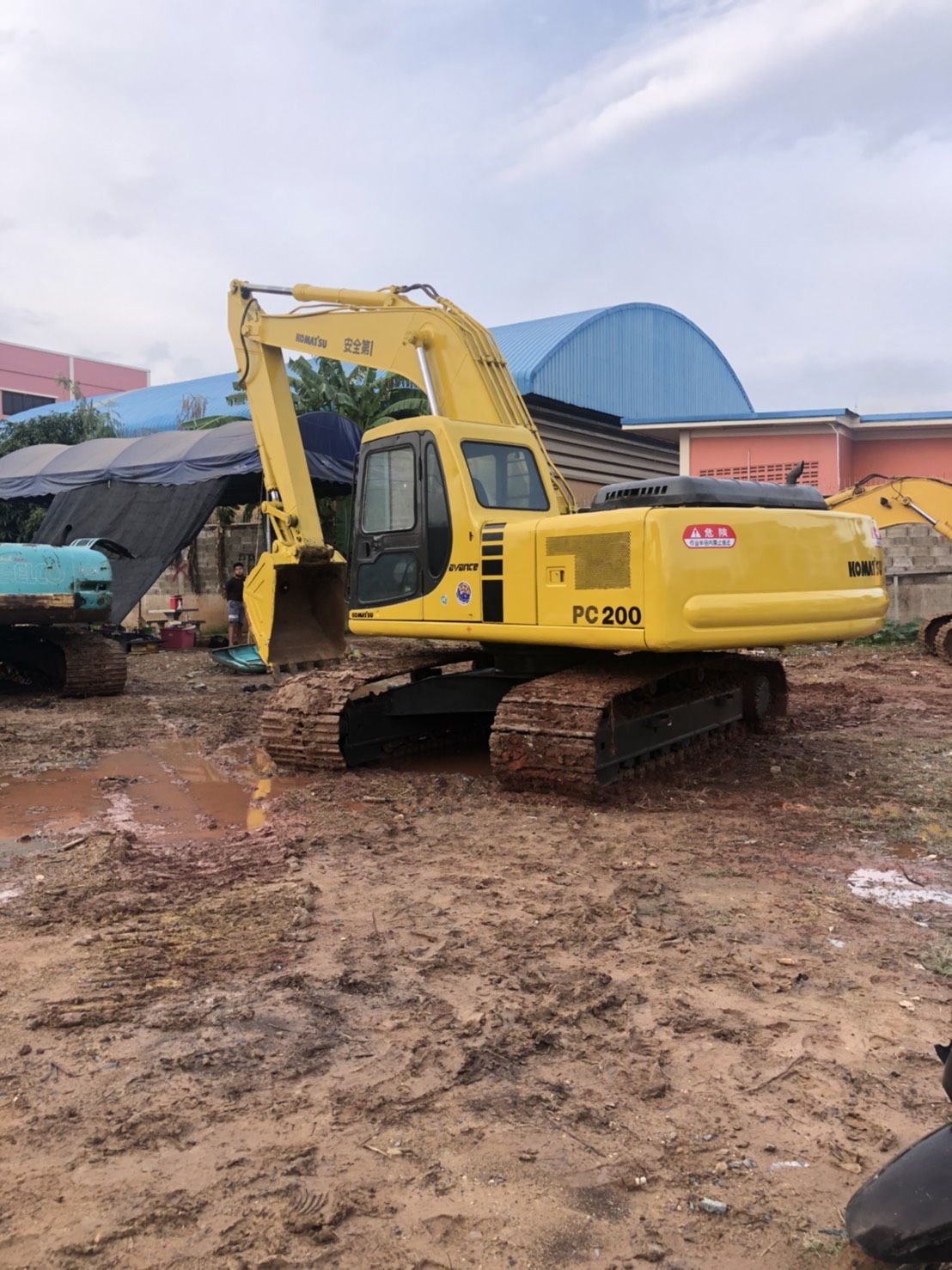 05/04/64.ขายKOMATSU PC200-6 05/04/64.ขายKOMATSU PC200-6