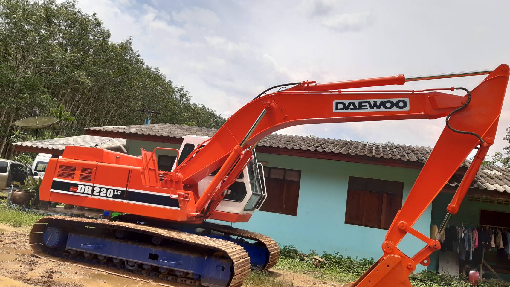 12/01/64.ขายDAEWOO DH220LC