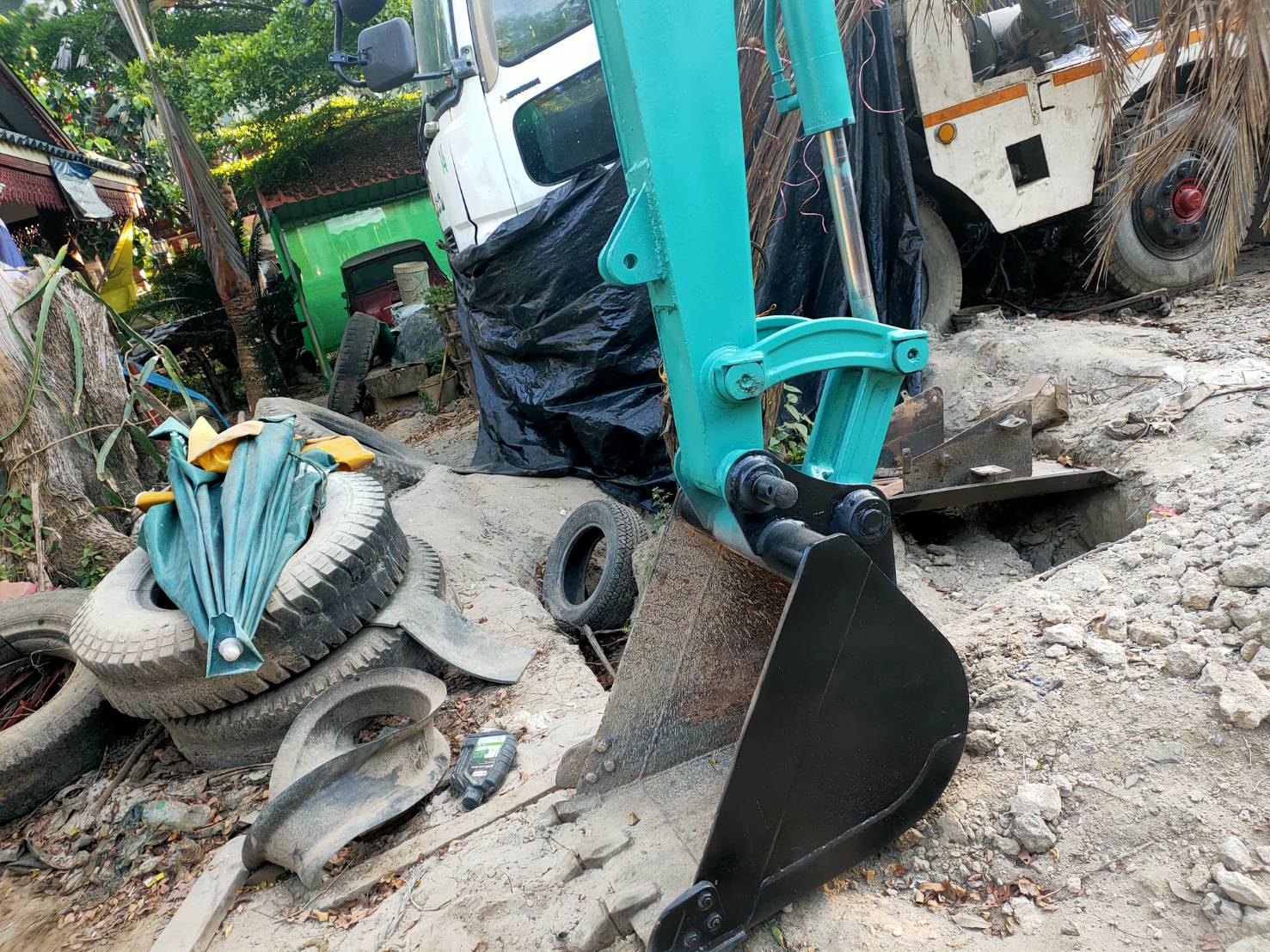 20/02/64.ขายKOMATSU PC40-7 สภาพสวยเอกสารซื้ขาย