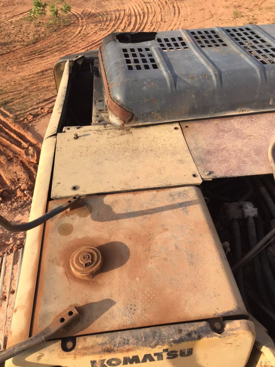08/02/64ขายKOMATSU PC200-6 ไฟฟ้าครบ เอกสารอินวอยรถสภาพสวย