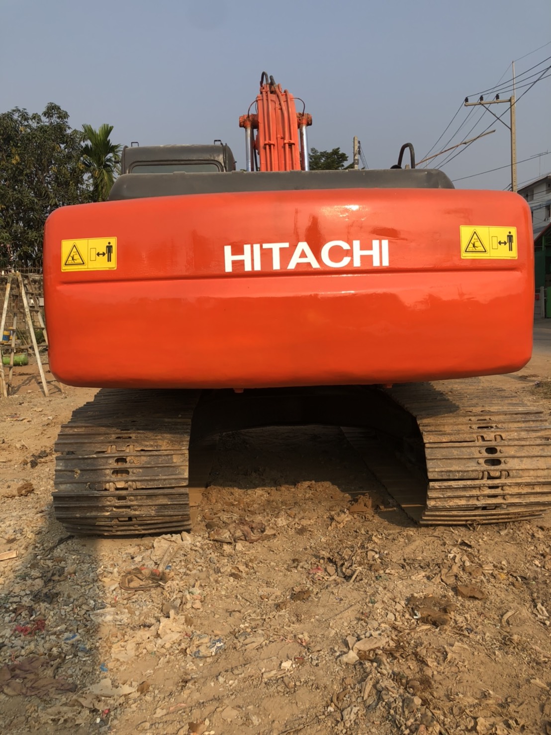 04/02/64.ขายHITACHI ZX200-1 เทอโบใหม่ ชุดซ่อมไดคูแลกเจอใหม่ ไล่ระบบเต็มทุกจุด แอร์เย็นช่วงล่างได้ไฟฟ้าครบใบแทรคใส้ให้ครบ เล่มทะเบียน รถสภาพพร้อมใช้งาน
