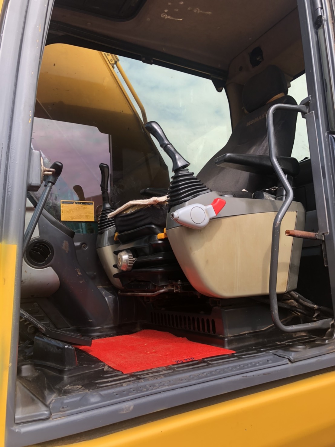 07-06-64.ขายKOMATSU PC200-8 07-06-64.ขายKOMATSU PC200-8