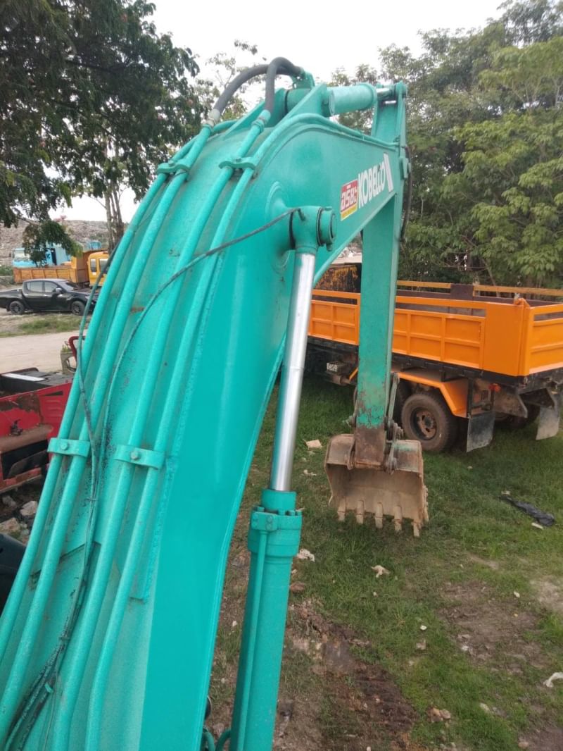 05/09/64.KOBELCO SK200-V