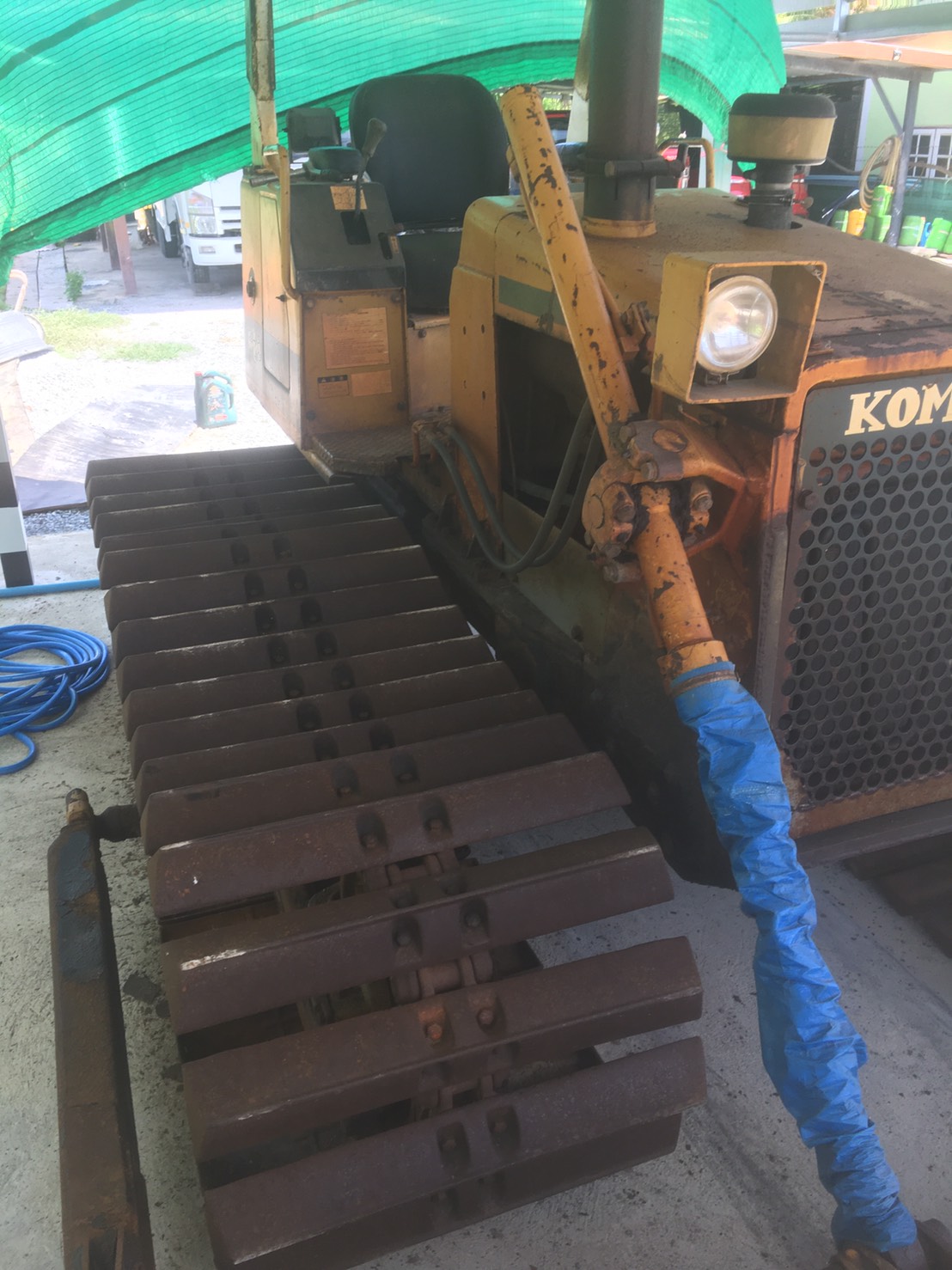 18/08/64.ขายแทรคเตอร์KOMATSU D20P-6