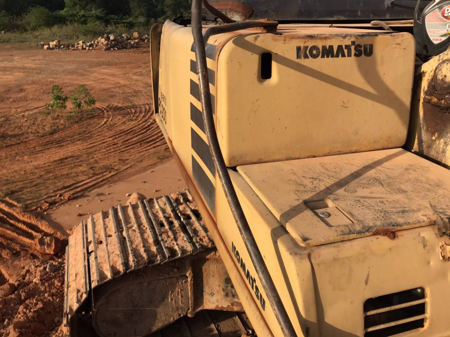 08/02/64ขายKOMATSU PC200-6 ไฟฟ้าครบ เอกสารอินวอยรถสภาพสวย