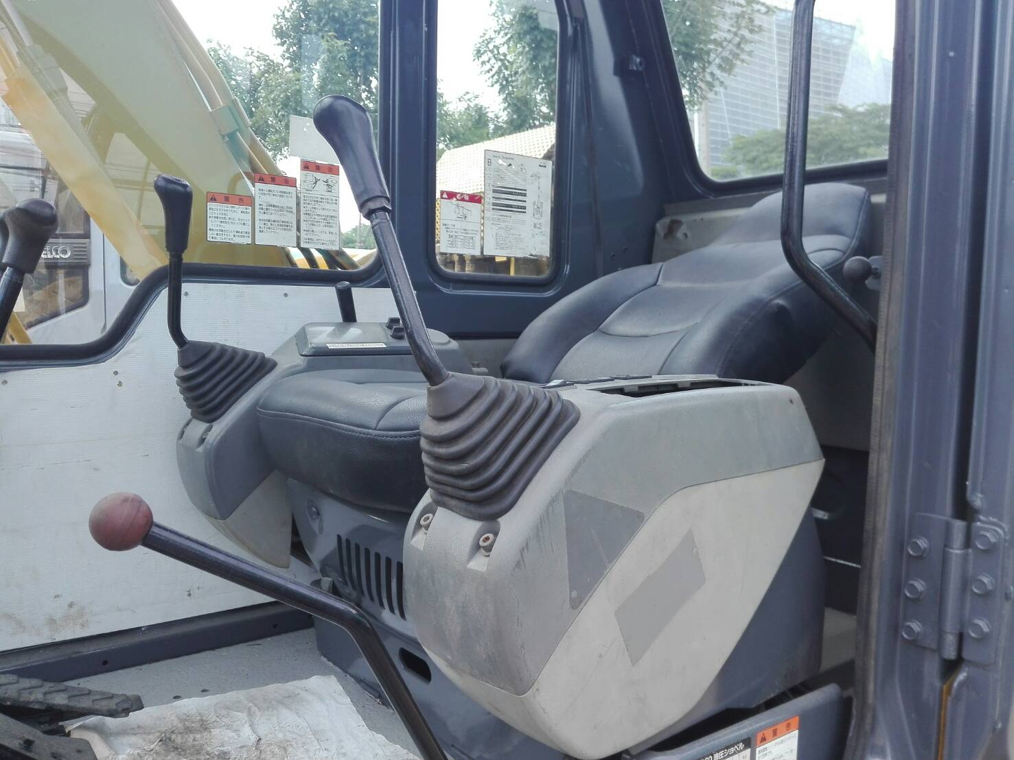 KOMATSU PC60-7 เก่าญี่ปุ่นมี2คันราคา690,000กับ550,000 เอกสารใบแจ้งจำหน่ายสภาพสวย โทร083-181-4922สุ