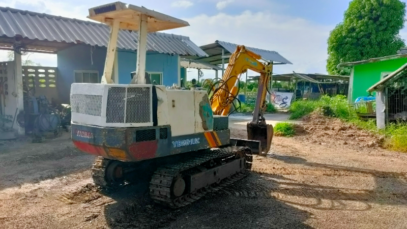 YANMAR YB25เครื่องดีปั้มดี YANMAR YB25เครื่องดีปั้มดี