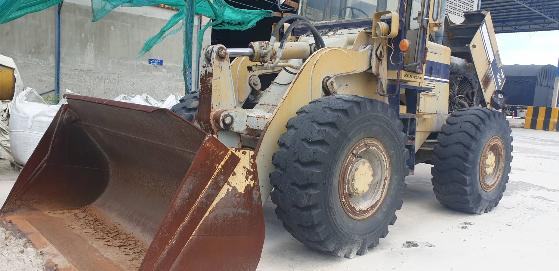 ขายรถตักล้อยางมือสอง KOMATSU530