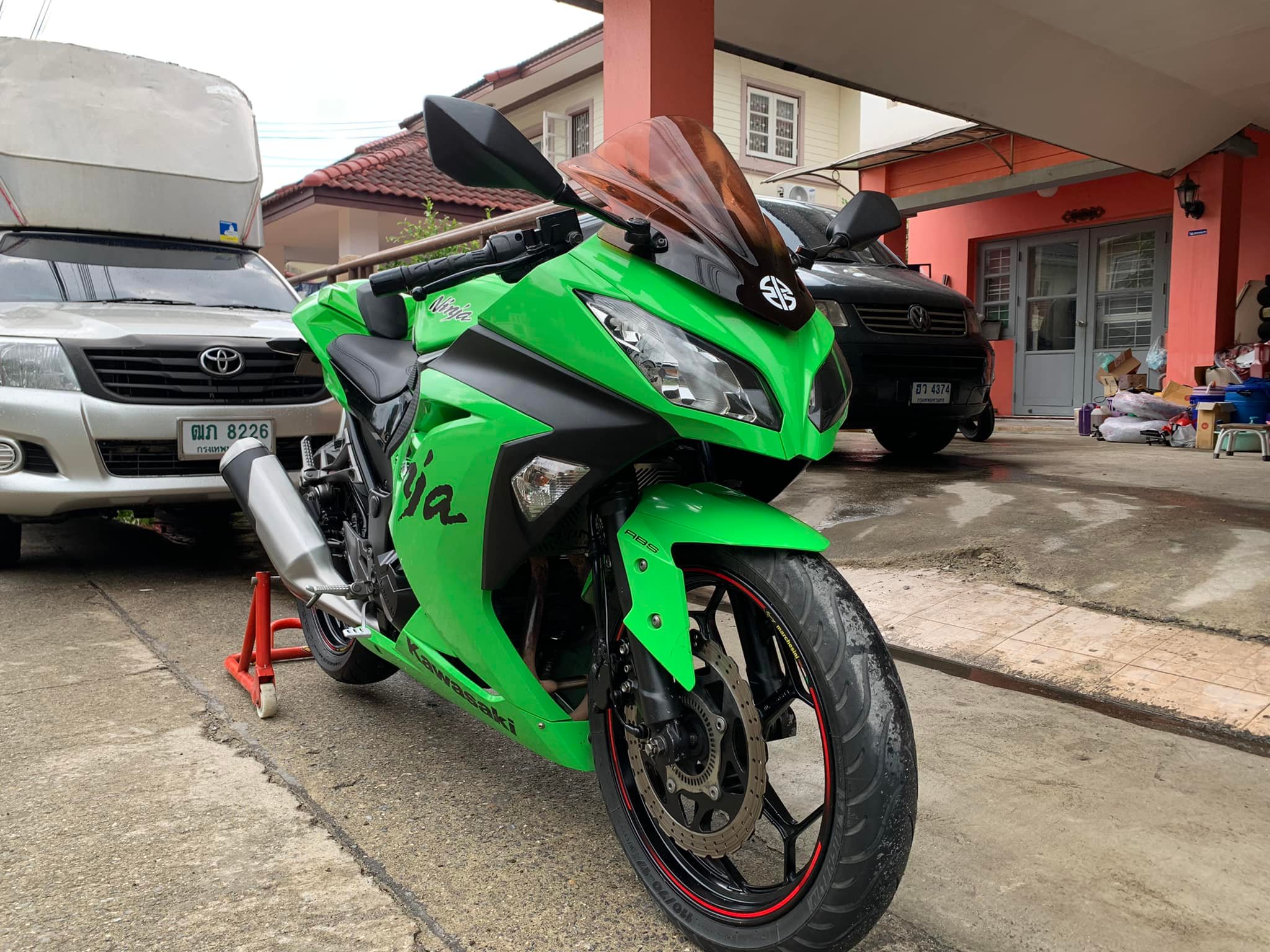 Kawasaki Ninja 300 ABS สูบคู่ รถสวยมาก วิ่งน้อย กุญแจ 2 ดอก Kawasaki Ninja 300 ABS สูบคู่ รถสวยมาก วิ่งน้อย กุญแจ 2 ดอก