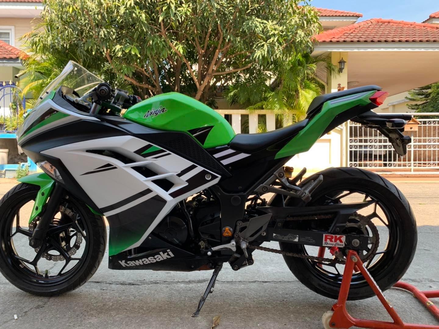 Kawasaki Ninja 300 ABS ปี 14 รถสวยมาก Kawasaki Ninja 300 ABS ปี 14 รถสวยมาก