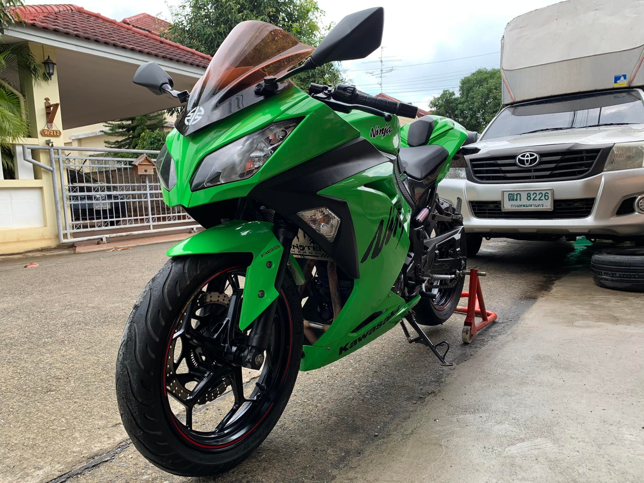 Kawasaki Ninja 300 ABS สูบคู่ รถสวยมาก วิ่งน้อย กุญแจ 2 ดอก Kawasaki Ninja 300 ABS สูบคู่ รถสวยมาก วิ่งน้อย กุญแจ 2 ดอก