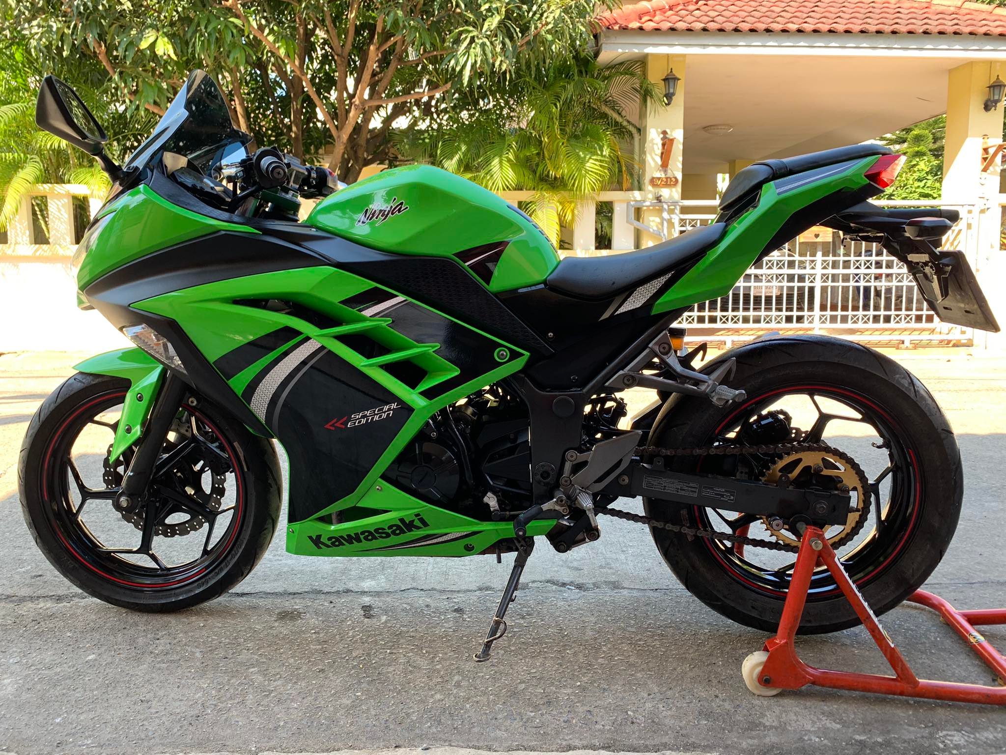 Kawasaki Ninja 300 ABS ปี 14  Speical Edition เขียว