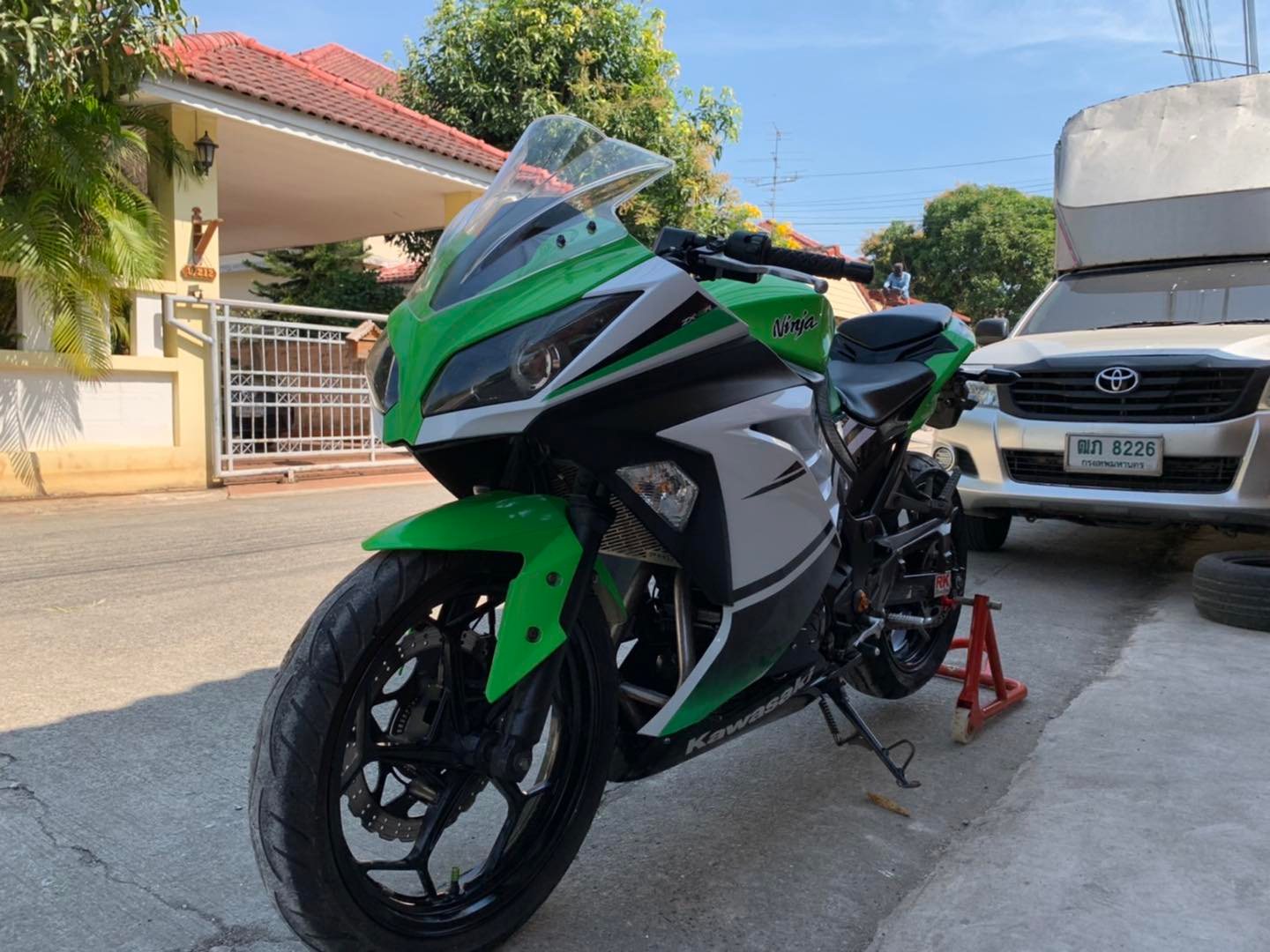 Kawasaki Ninja 300 ABS ปี 14 รถสวยมาก Kawasaki Ninja 300 ABS ปี 14 รถสวยมาก