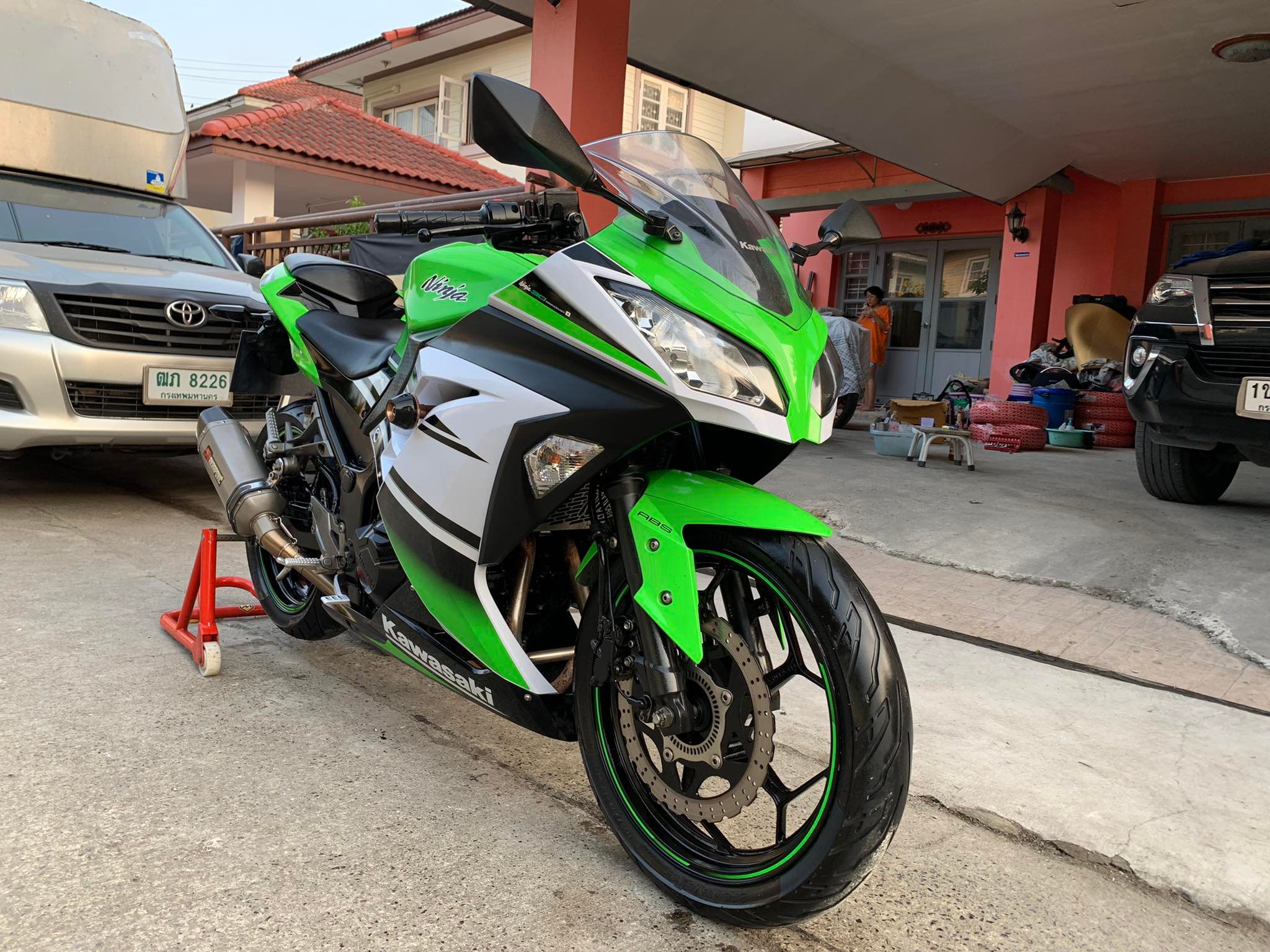 Kawasaki Ninja300 ABS ตัวฉลอง 30 ปี รถมือเดียว ขี่ดีมากๆ ครับ