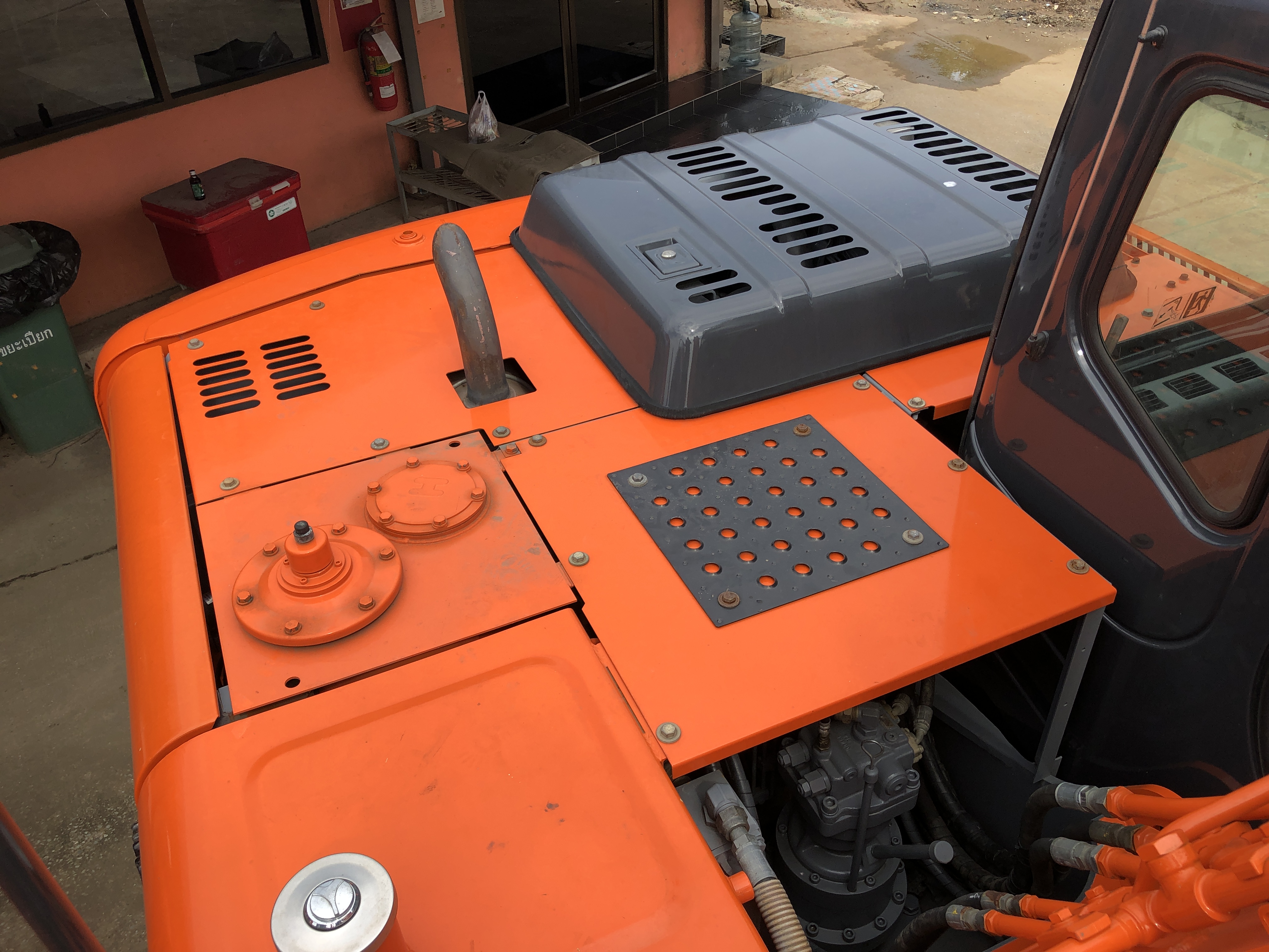 รถขุด ฮิตาชิ นำเข้าญี่ปุ่น รุ่น ZX120 ตรวจเช็คสภาพ พร้อมใช้งาน โทร 0868475260