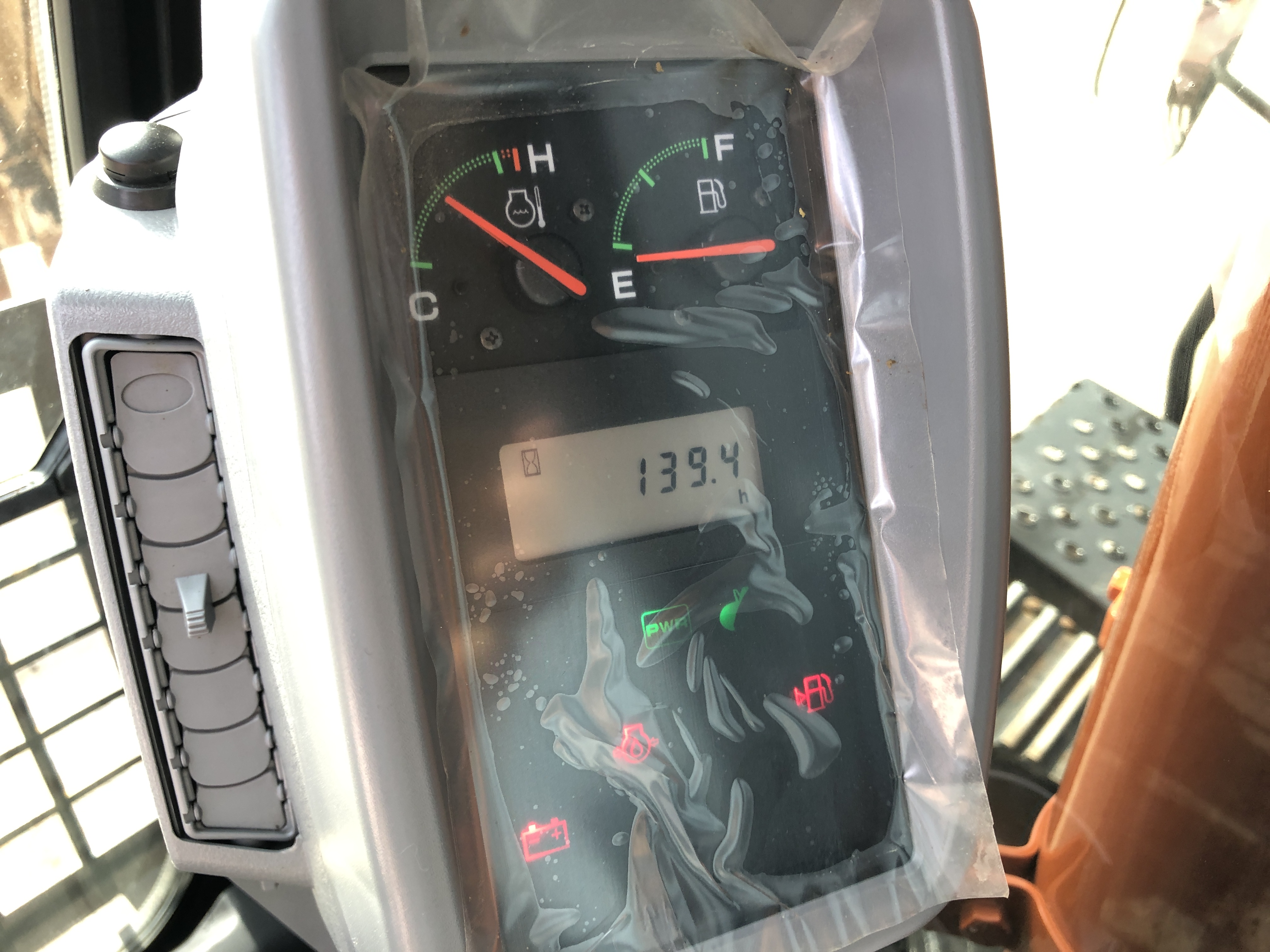 รถขุด ฮิตาชิ รุ่น ZX130-5G สภาพเหมือนใหม่ โทร 0868475260